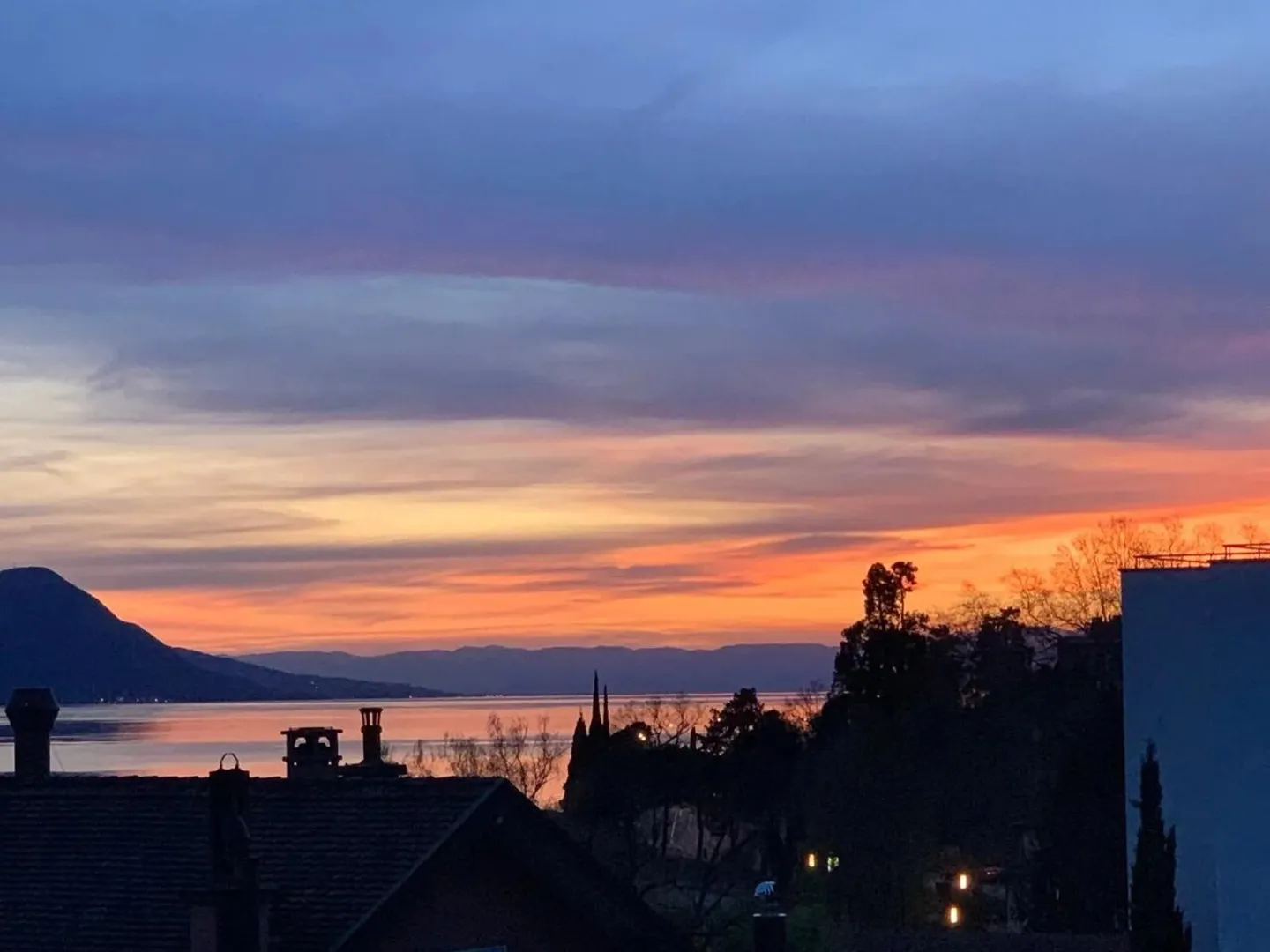 Spacious 4.5 room apartment with terrace and lake view - Photo 13 of 13