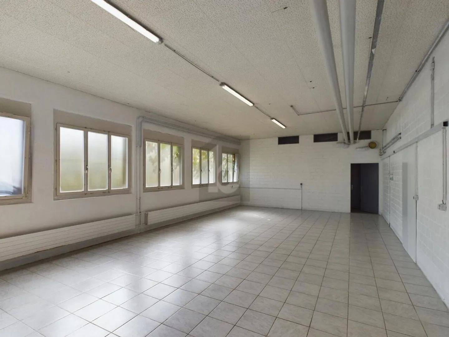 SPACIEUX ET POLYVALENT - Photo 5 sur 6