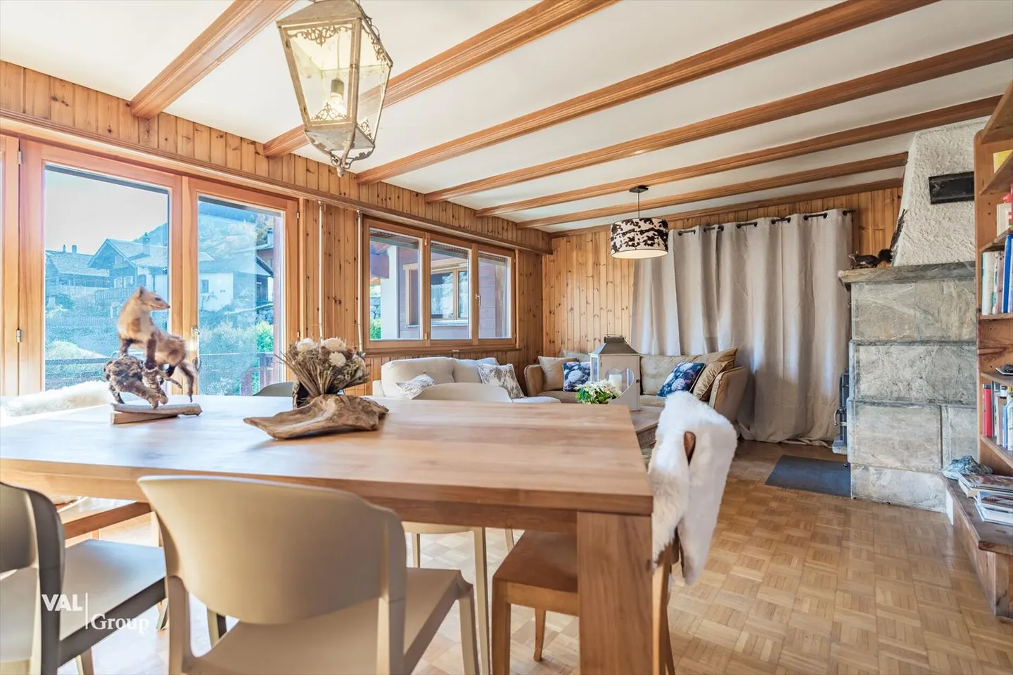 Authenticité et douceur de vivre au coeur d'Euseigne pour cet appartement 6.5 pièces - Foto 2 di 13