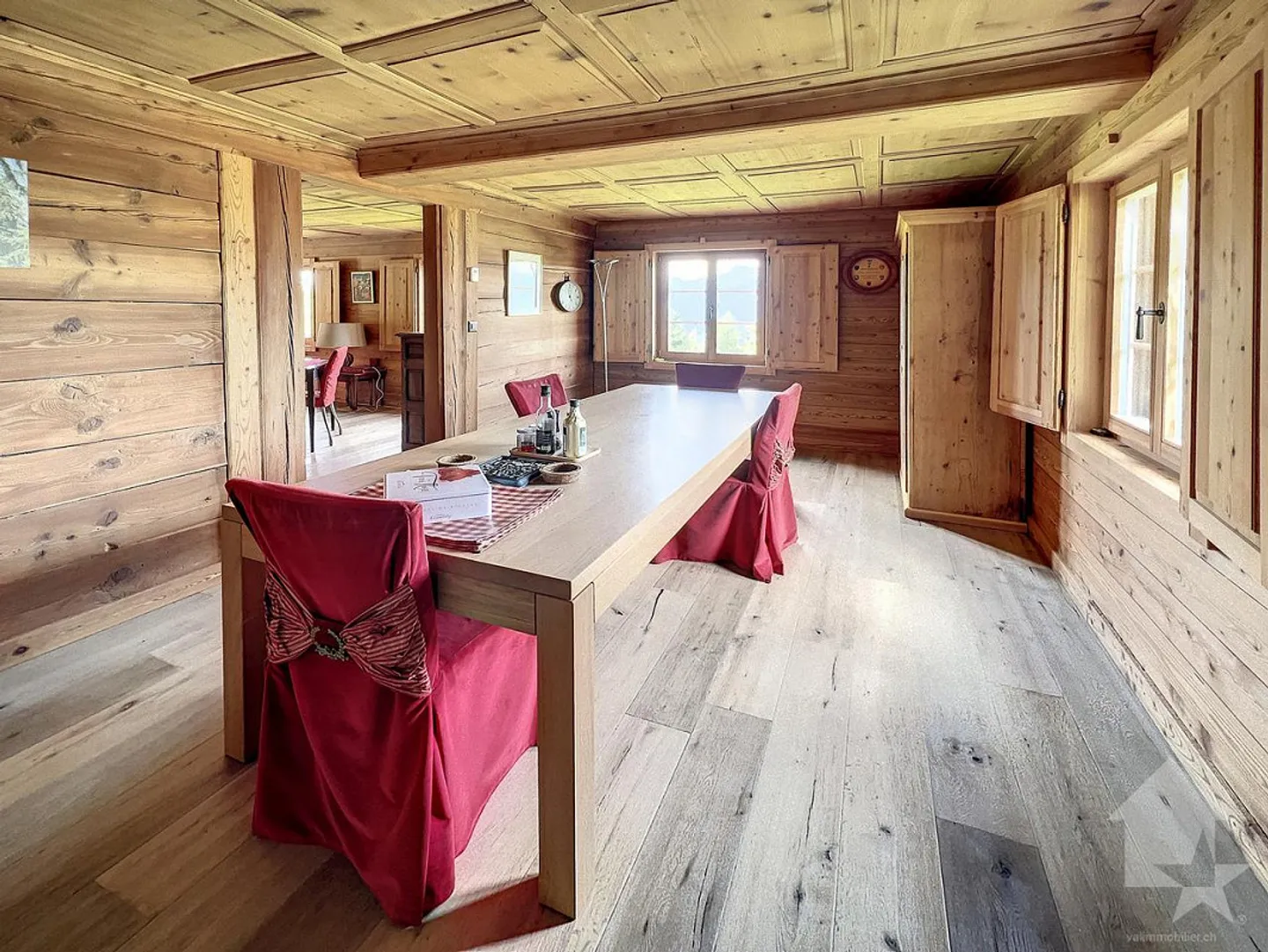 Exceptional and exclusive estate fully renovated - Photo 7 of 22