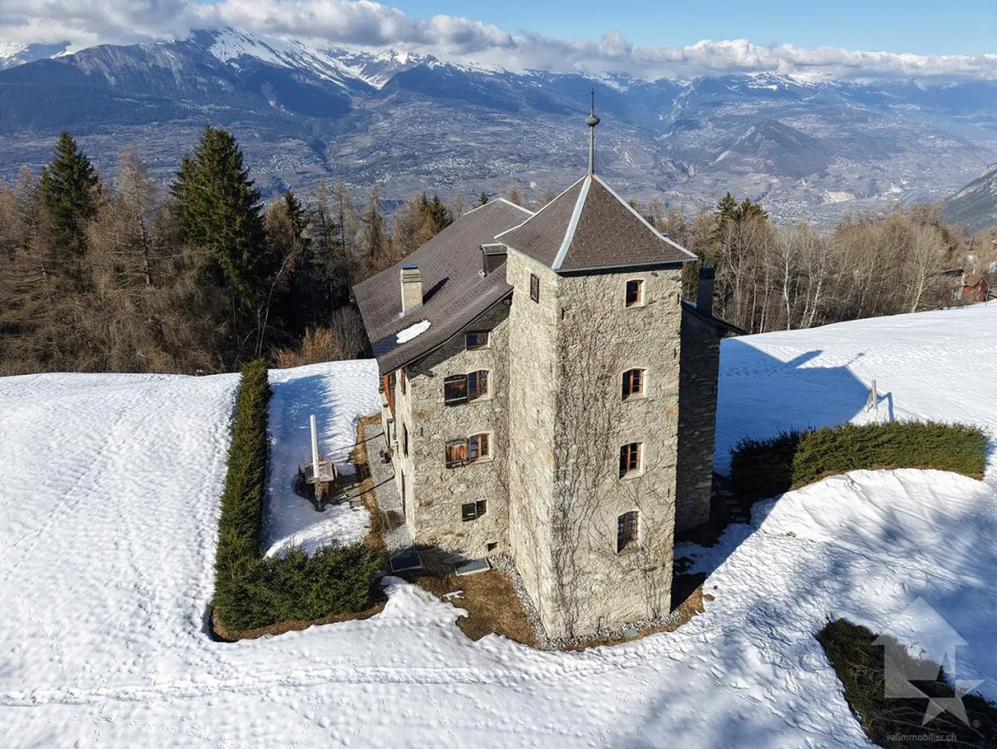 Exceptional and exclusive estate fully renovated - Photo 21 of 22