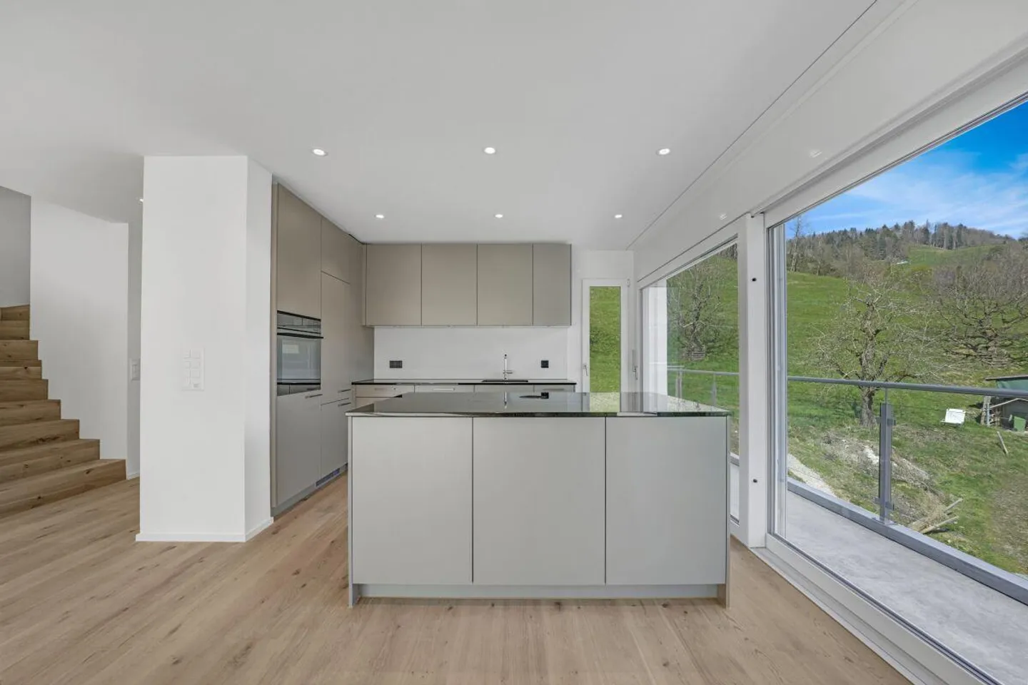 Modern semi-detached house in the green with Säntis view - ready to move in - Photo 10 of 25