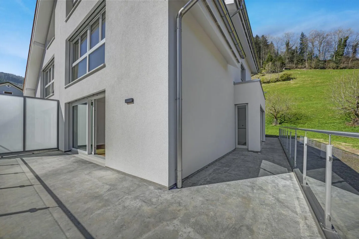 Modern semi-detached house in the green with Säntis view - ready to move in - Photo 22 of 25