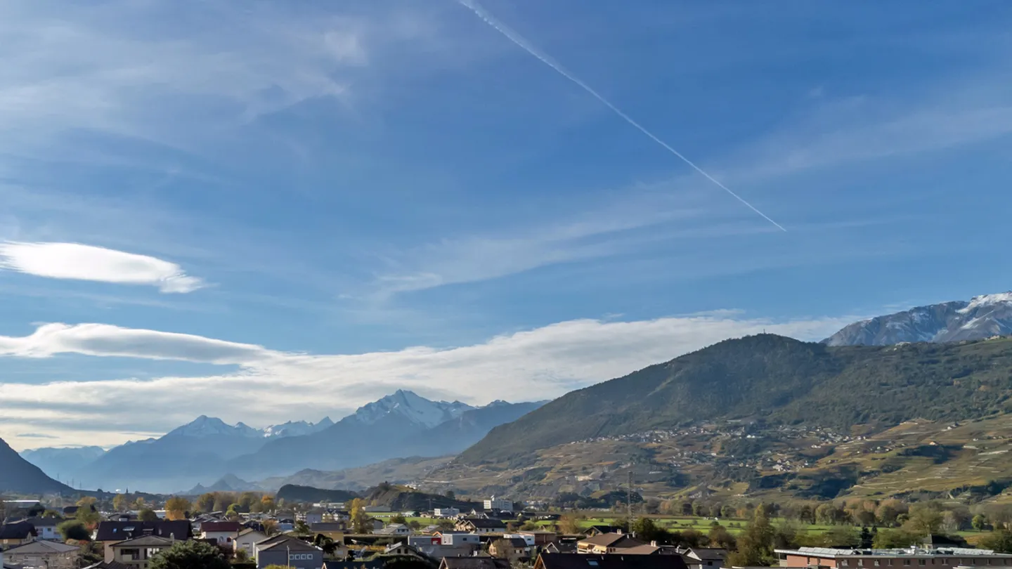 IN VENDITA APPARTAMENTO 3.5 STANZE CON PRATO A CHIPPIS - Foto 3 di 4