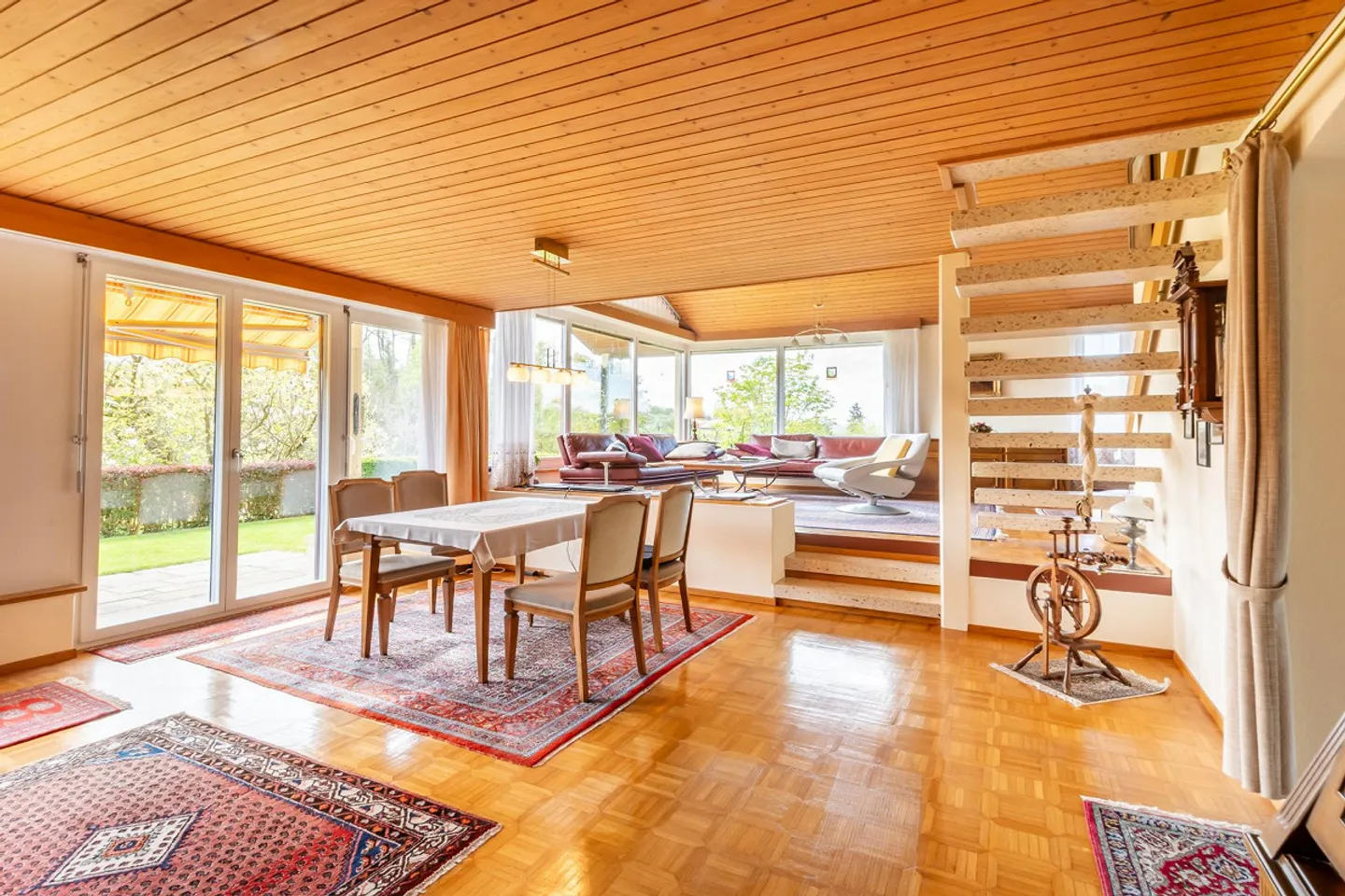 Single-family house with garden idyll in a quiet village location - Photo 6 of 26