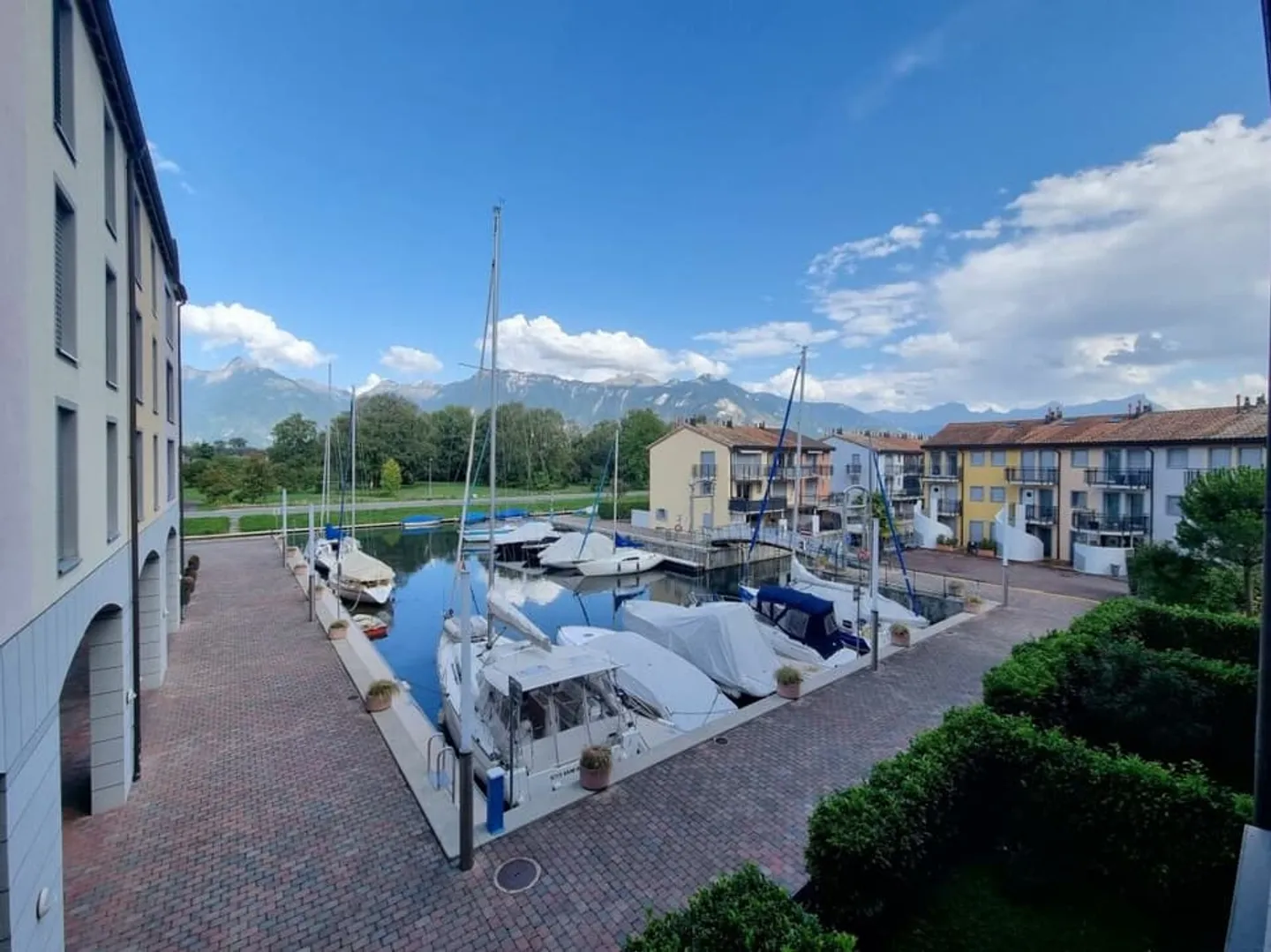 1.5 Room Apartment - Photo 2 of 10