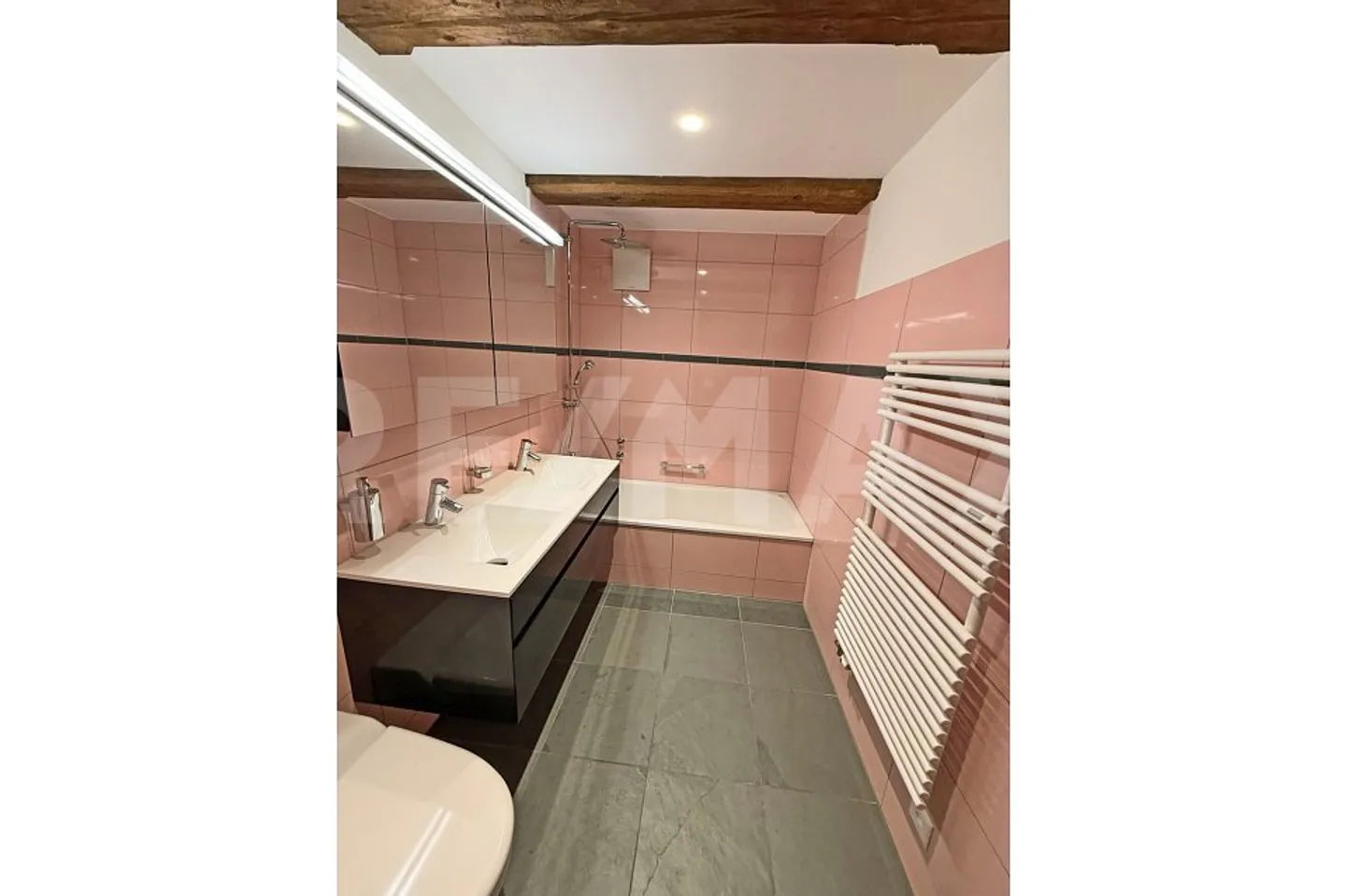 Charmant appartement 2.5 pièces - Photo 8 sur 8