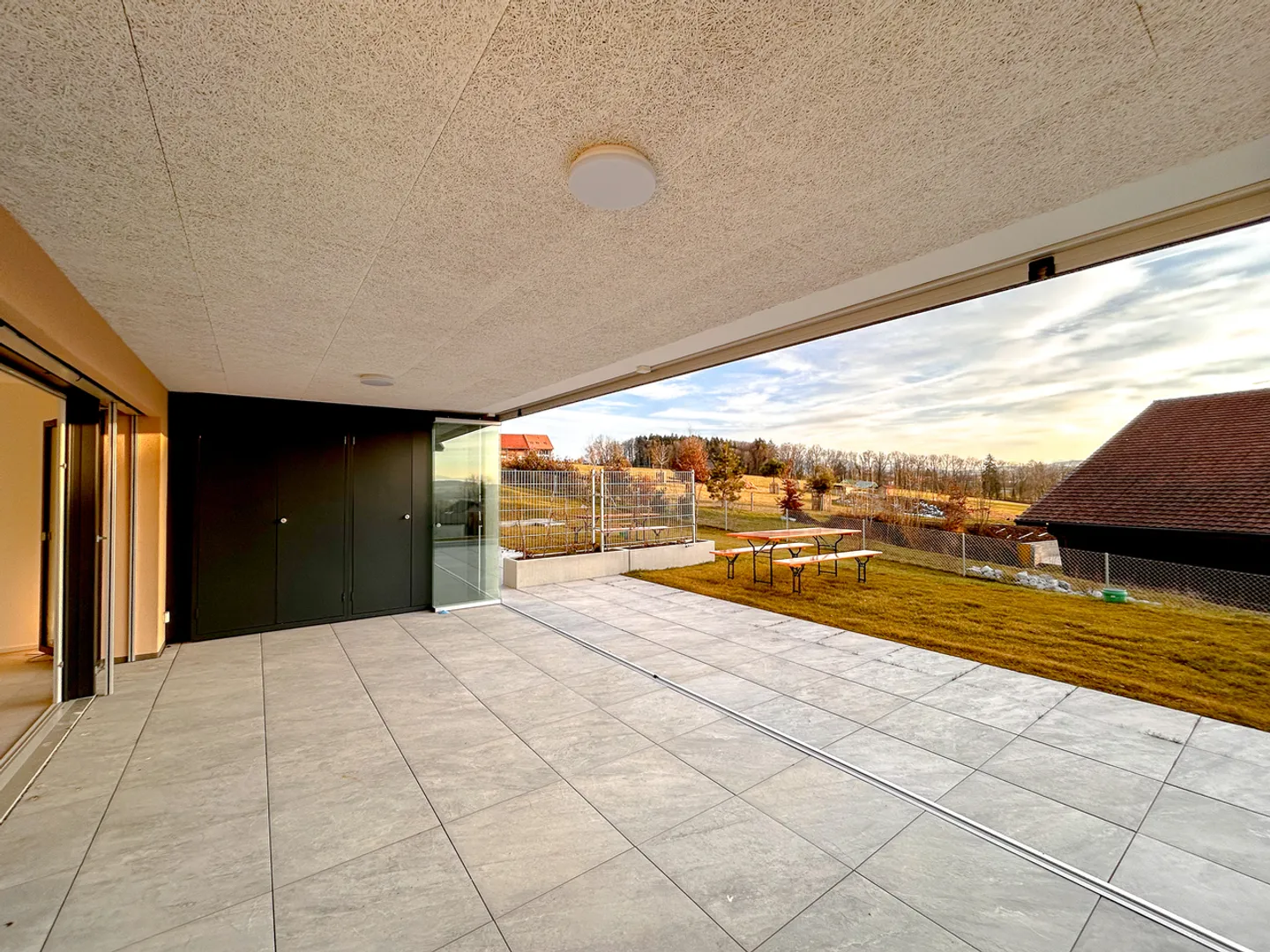 Magnificent 3.5-room apartment on the ground floor - new - Photo 9 of 13