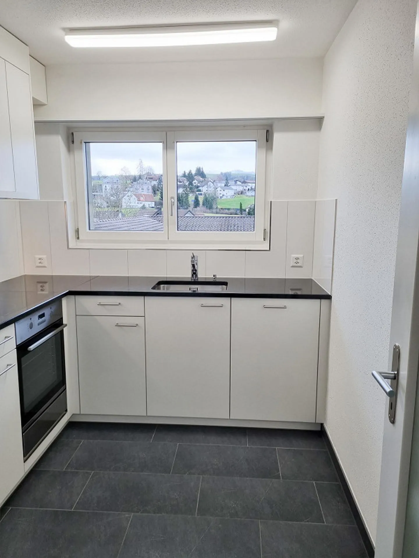 Cozy, modern 2-room apartment in Teufen! - Photo 3 of 7