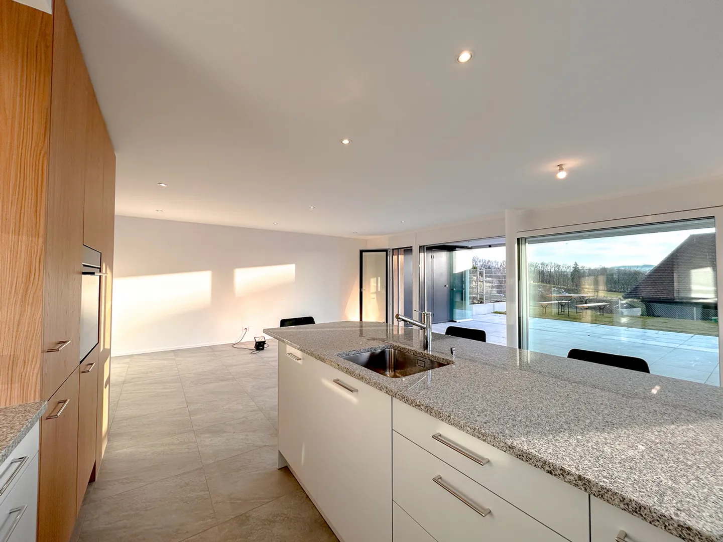 Magnificent 3.5-room apartment on the ground floor - new - Photo 6 of 13