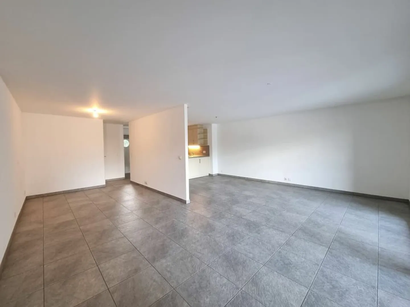 1.5 Room Apartment - Photo 5 of 10