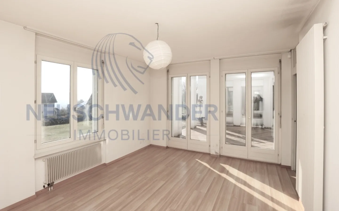 Villa di architetto con magnifico terreno e vista mozzafiato - Foto 12 di 22