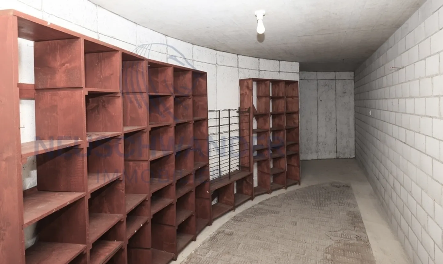 Villa di architetto con magnifico terreno e vista mozzafiato - Foto 20 di 22