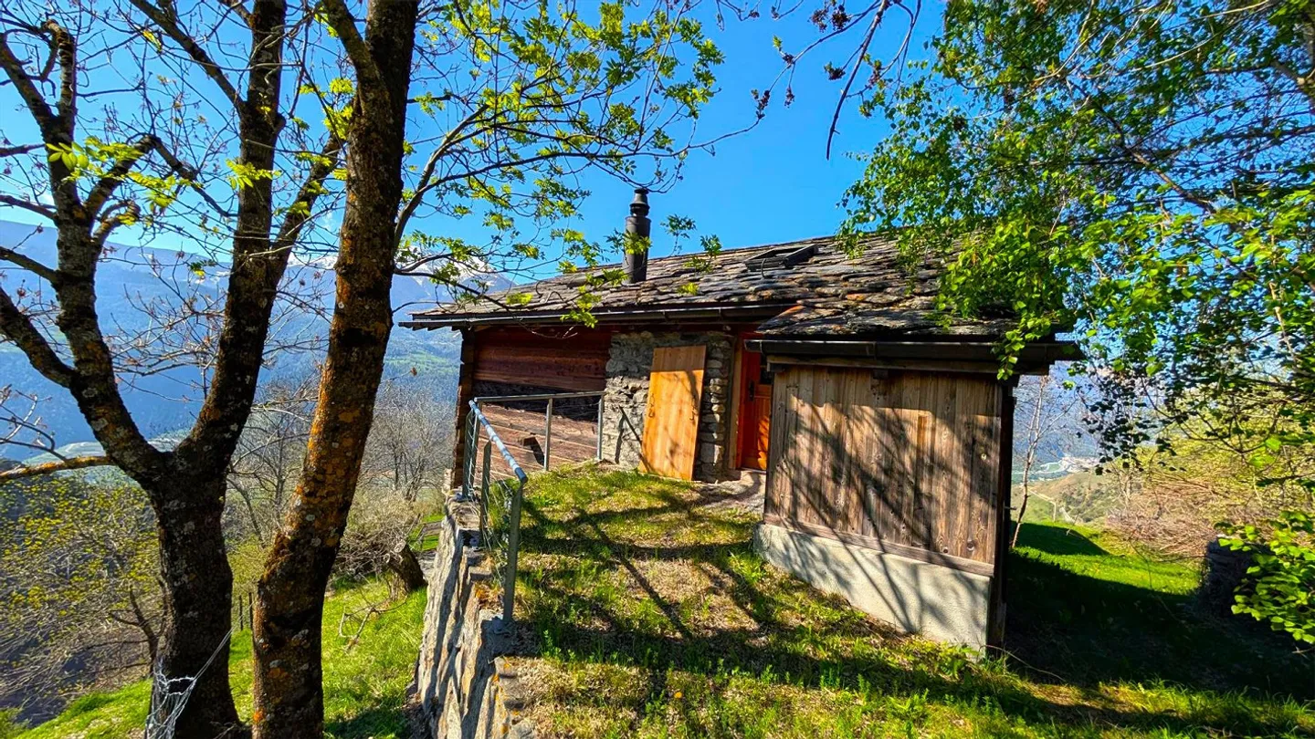 Charming Chalet with Stunning Views - Photo 3 of 19
