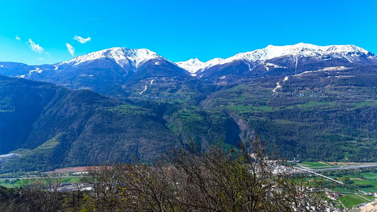 Charming Chalet with Stunning Views - Photo 18 of 19