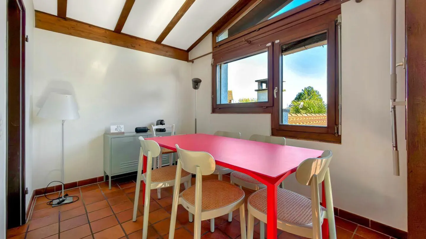 Chalet Incantevole con Vista Lago - Foto 6 di 13