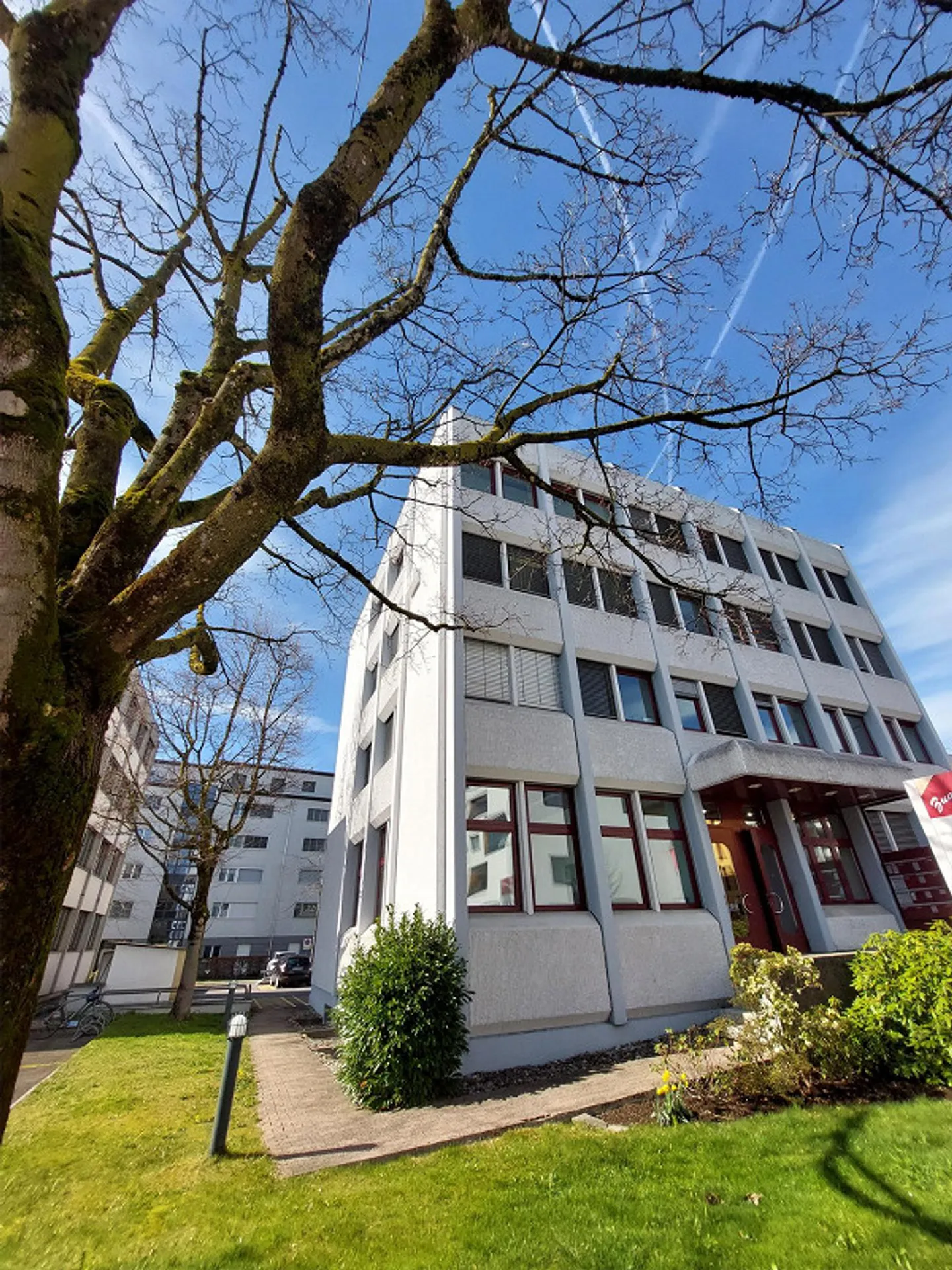 Dernière place de parking souterrain - Baar (près de McDonalds) - Photo 2 sur 2