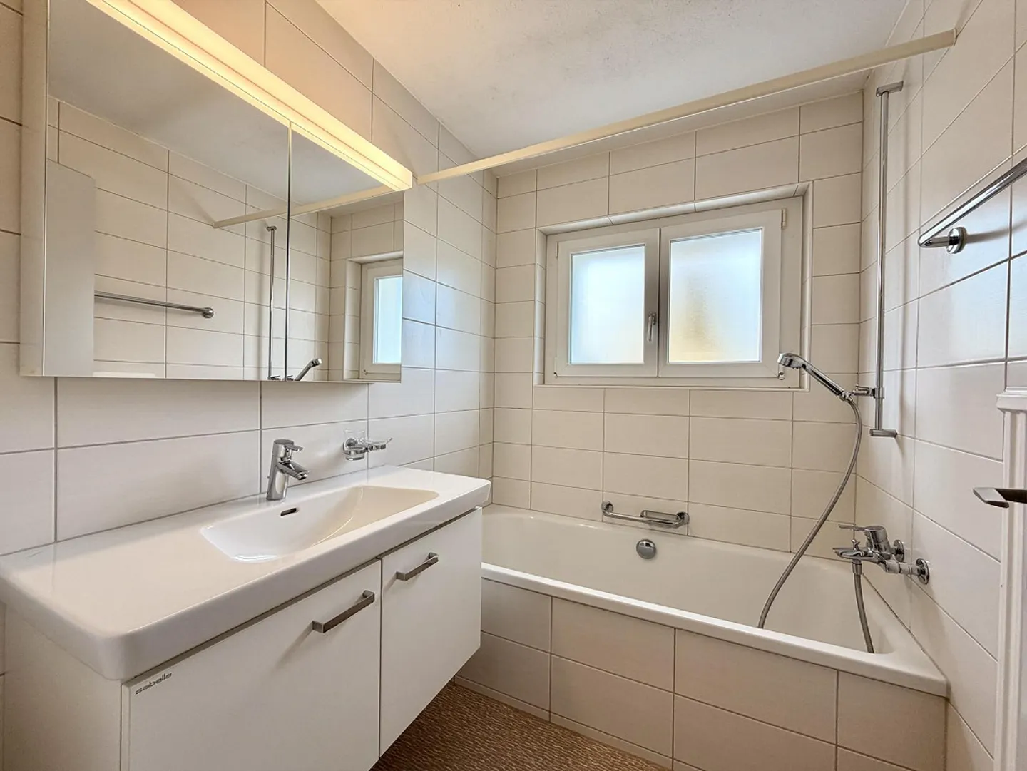 Appartement 4.5 pièces en zone rurale - Photo 8 sur 11