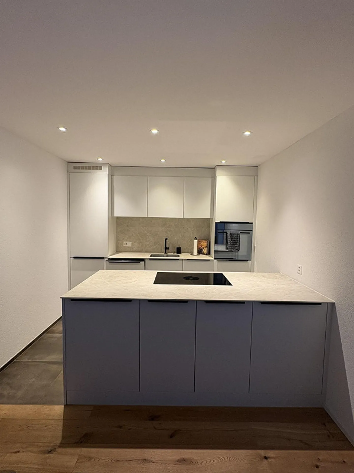 Luminaire 3,5 pièces – Design architectural & grande terrasse - Photo 2 sur 8