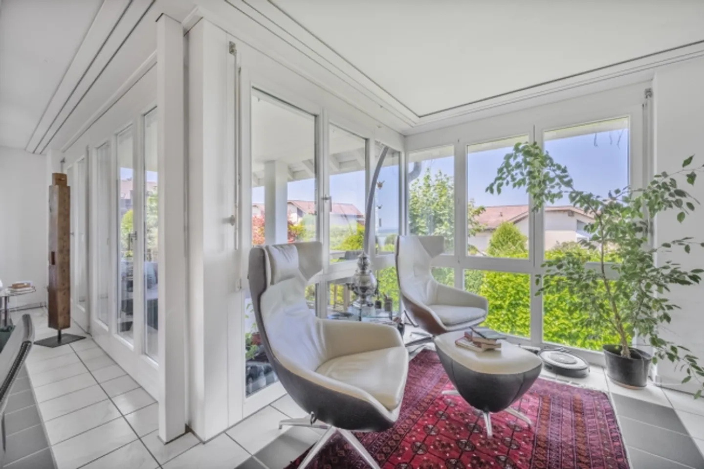 APPARTAMENTO CON VISTA SUL LAGO IN UNA POSIZIONE PRIVILEGIATA - Foto 5 di 8