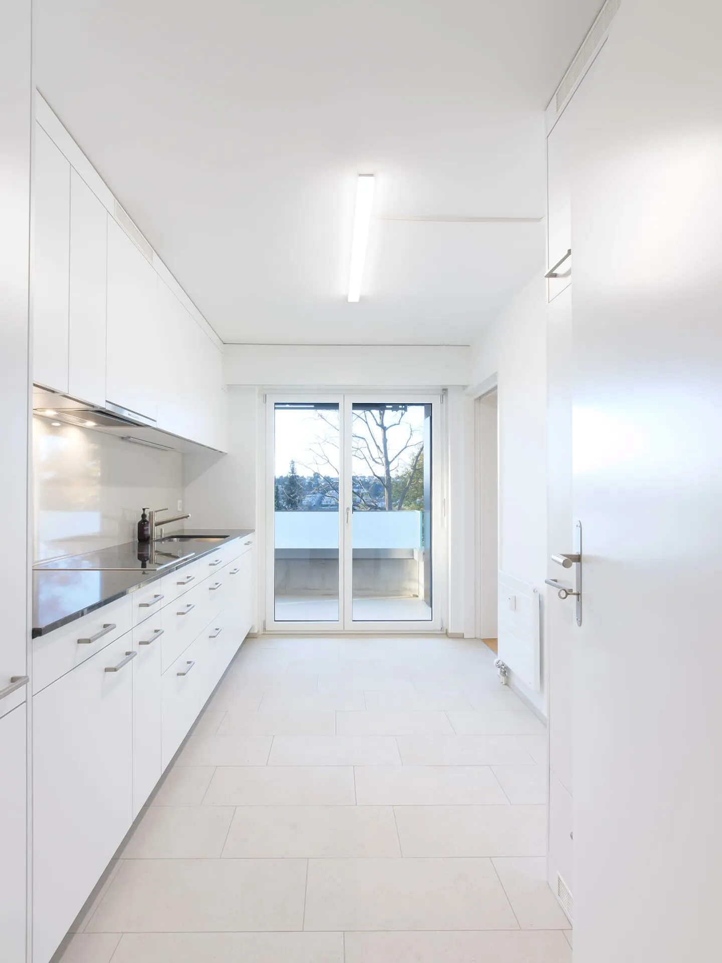 Appartamento moderno a Oberwil - Foto 3 di 10