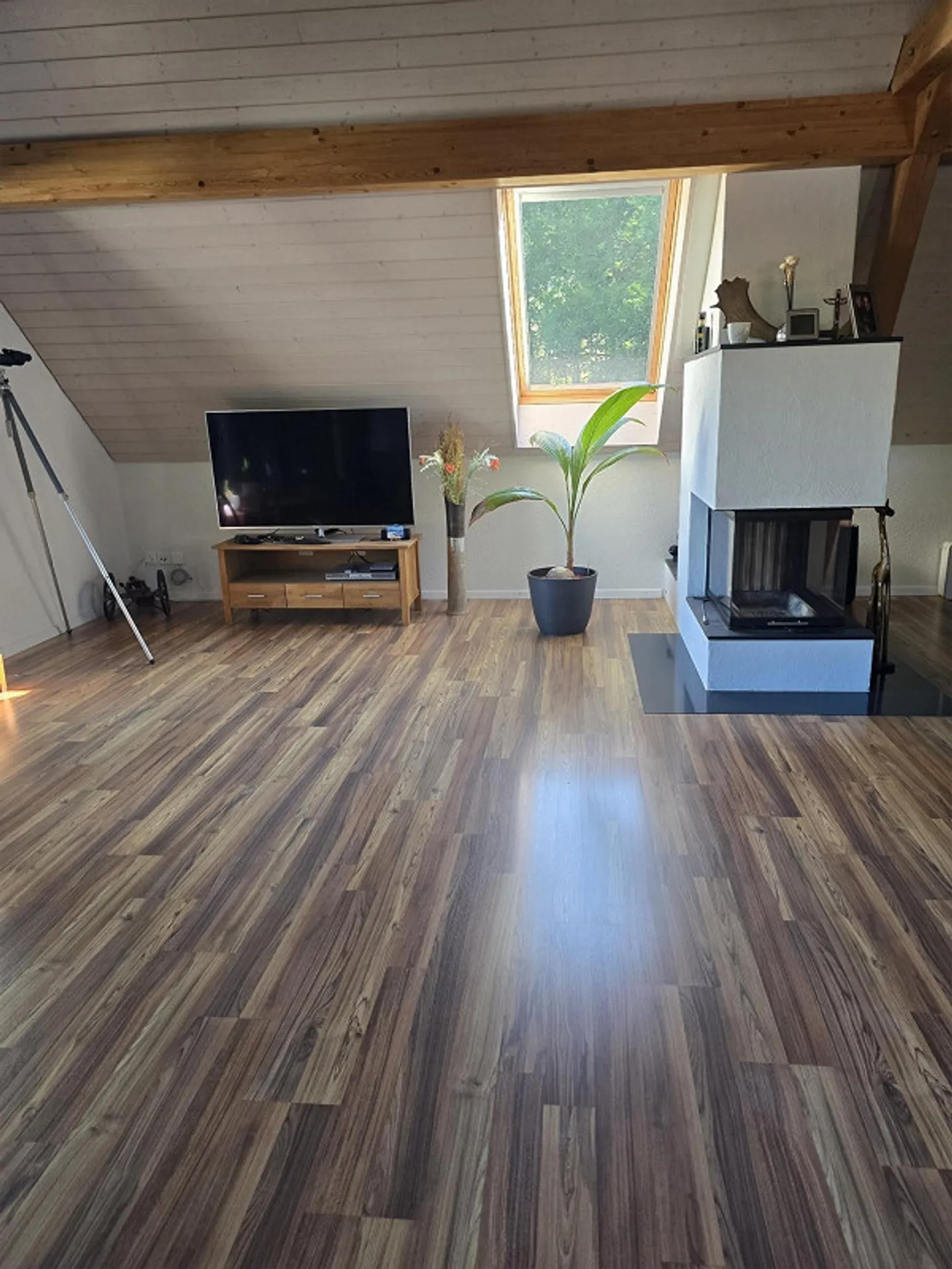 "196m2 Exklusive 4.5-Zimmer-Dachwohnung in Walde AG" - Foto 3 von 15