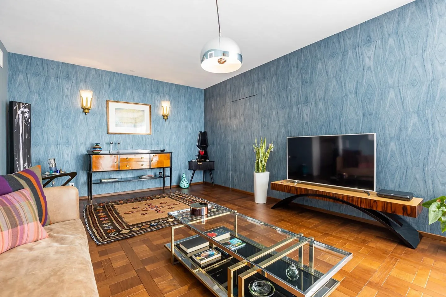 DUPLEX INTRouvABLE ET RECHERCHÉ AU COEUR DE LUGANO - Photo 2 sur 13