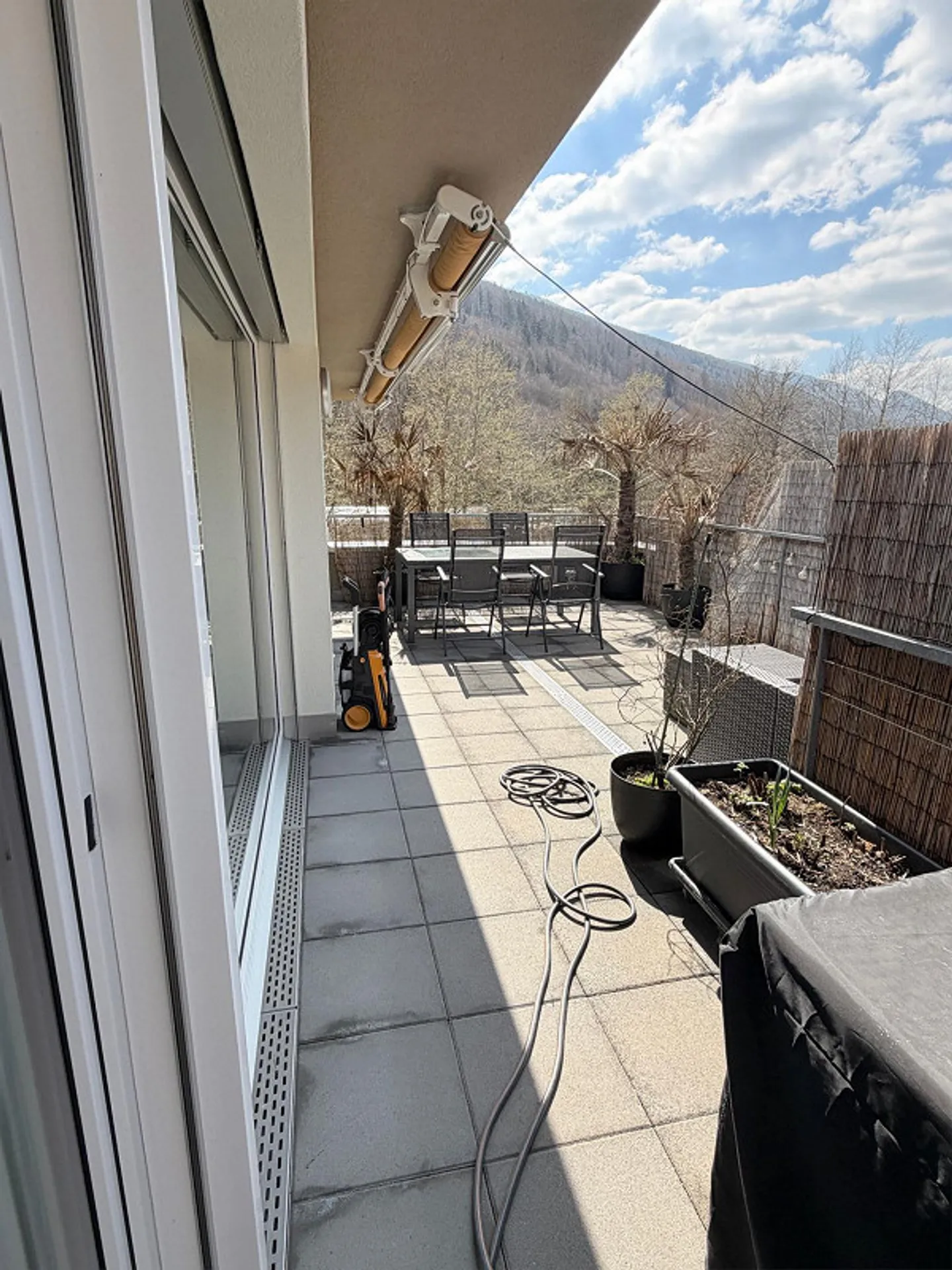 Attico di 4 1/2 stanze in posizione tranquilla - Foto 9 di 10