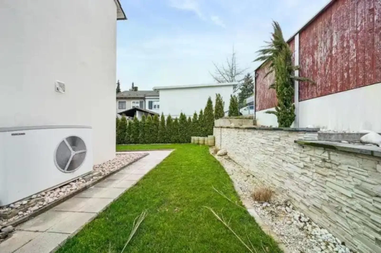 Maison de coin 4.5 pièces avec jardin et piscine à Oberwil BL - Photo 8 sur 13