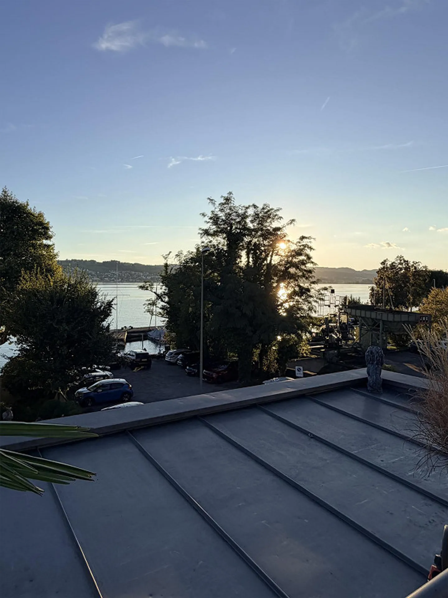 Appartement de 3,5 pièces en style loft avec vue sur le lac et grande terrasse - Photo 5 sur 29