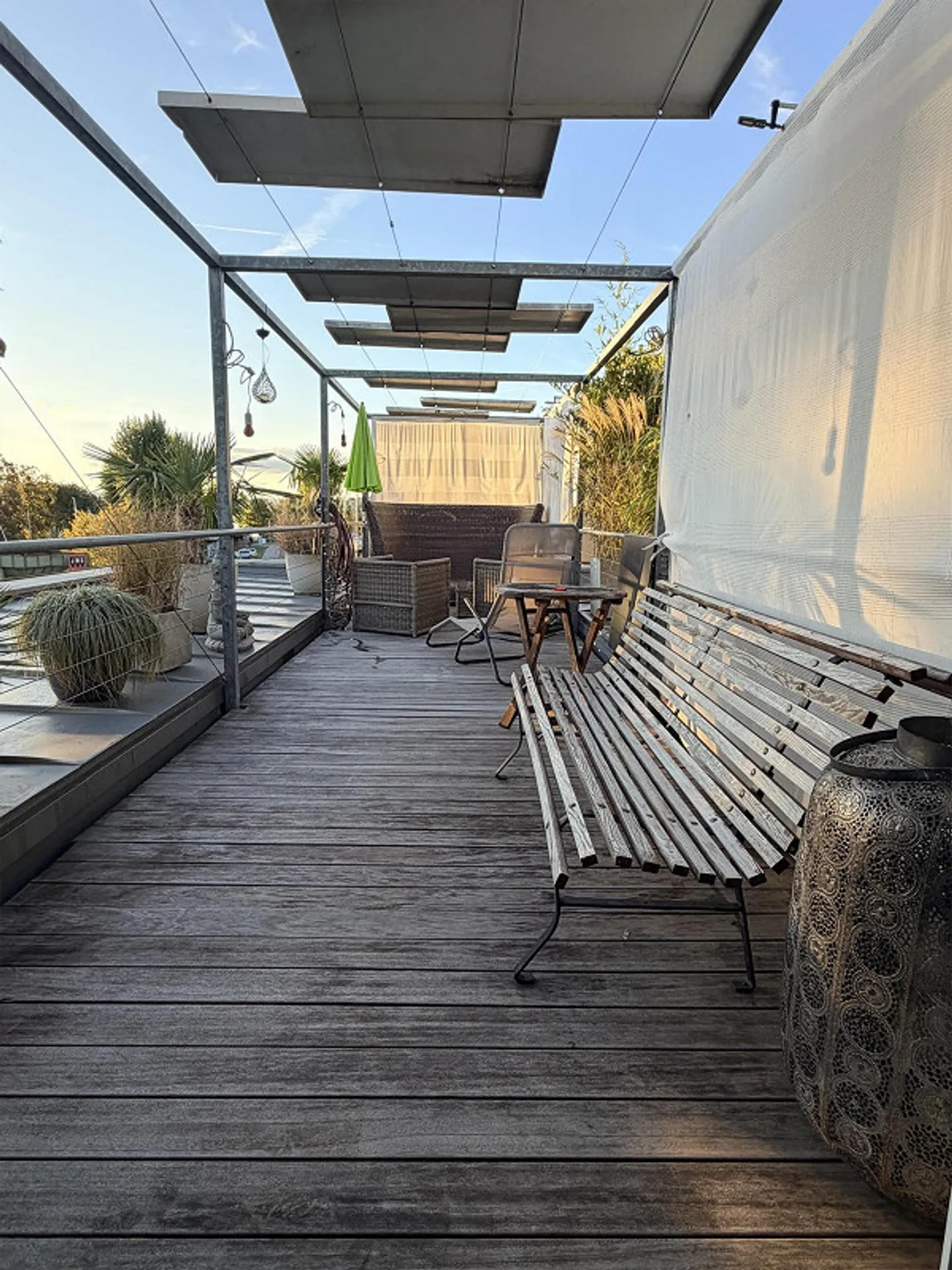 Appartement de 3,5 pièces en style loft avec vue sur le lac et grande terrasse - Photo 2 sur 29
