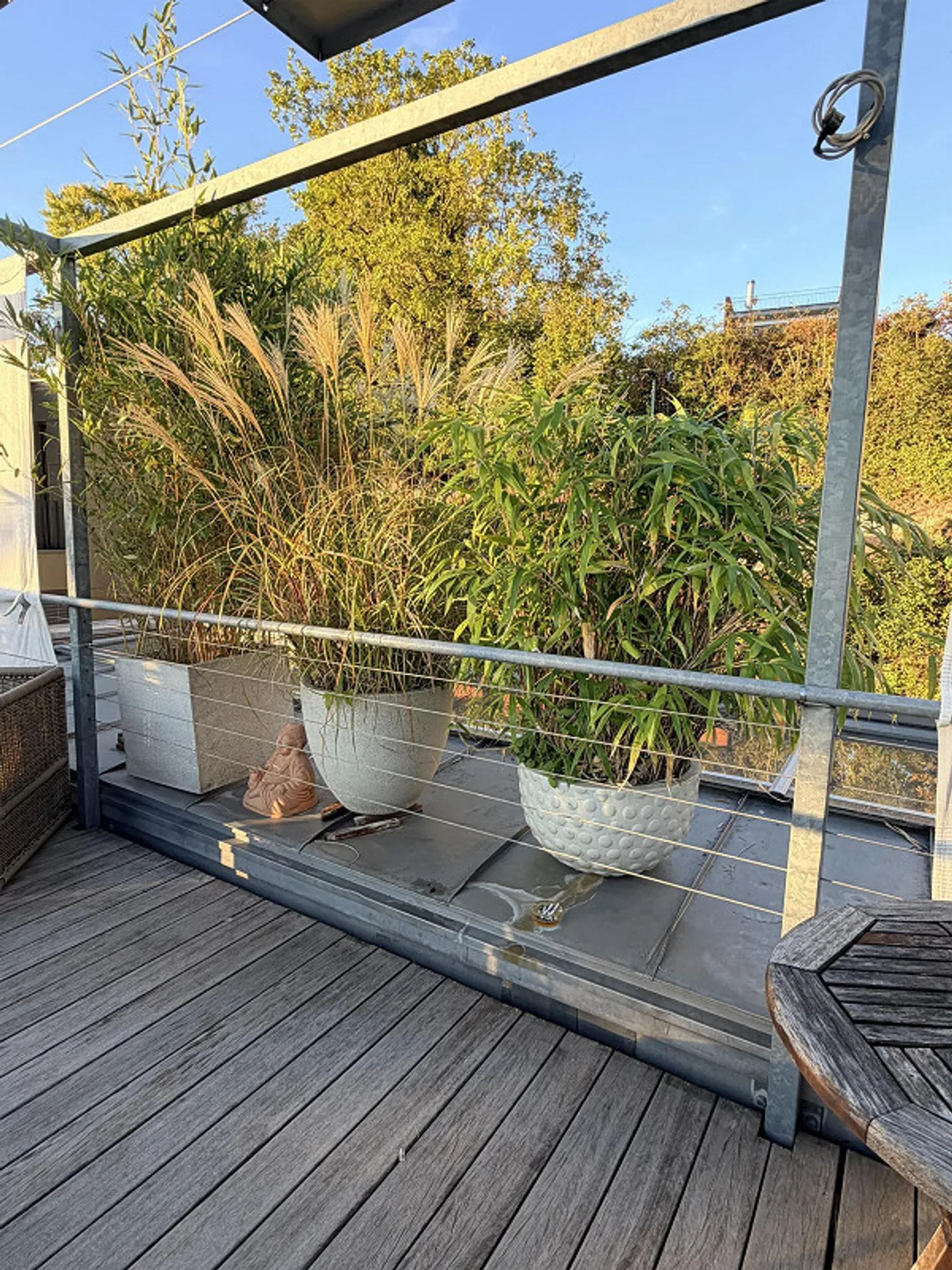 Appartement de 3,5 pièces en style loft avec vue sur le lac et grande terrasse - Photo 3 sur 29