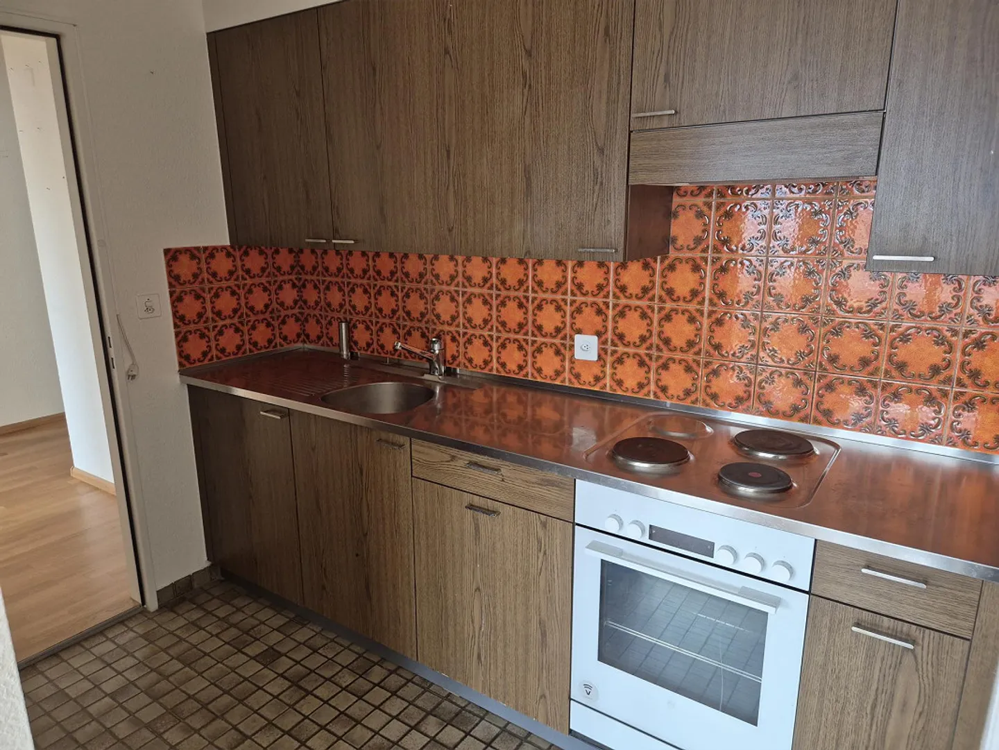 2-room apartment on the main street in Reinach-Dorf - Photo 3 of 9