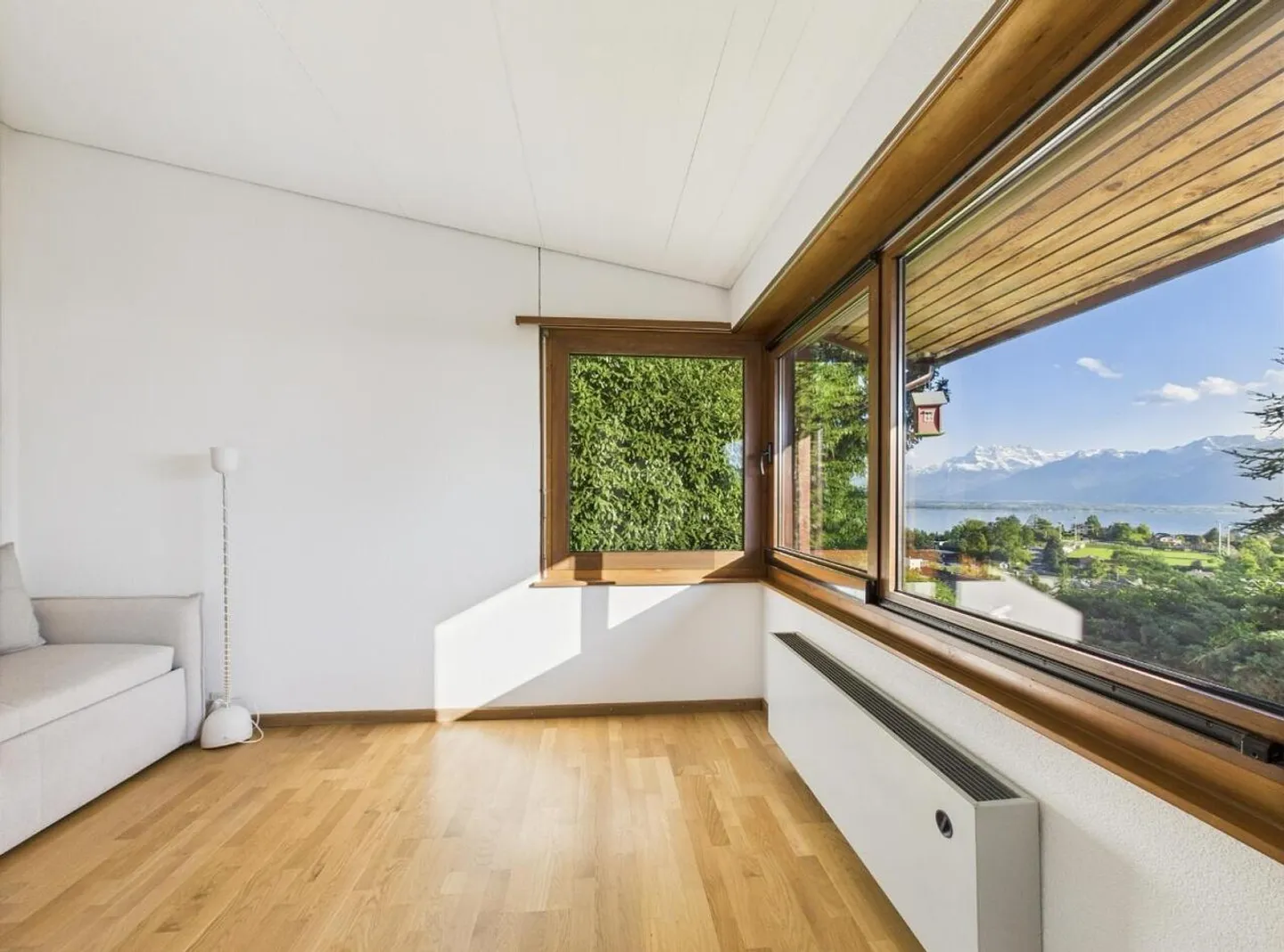 ENTIRELY RENOVATED AND FURNISHED, UNOBSTRUCTED VIEW - Photo 5 of 6