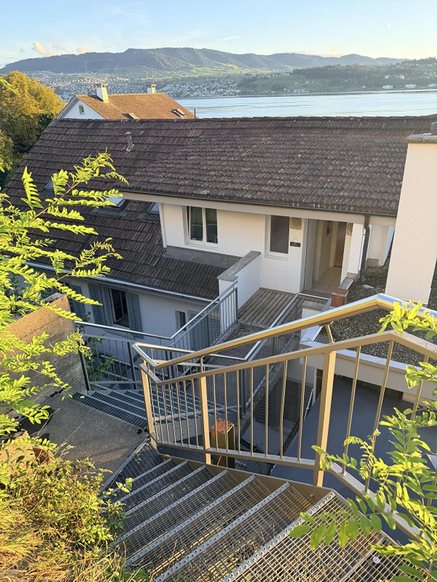 Appartement de 3,5 pièces en style loft avec vue sur le lac et grande terrasse - Photo 14 sur 29