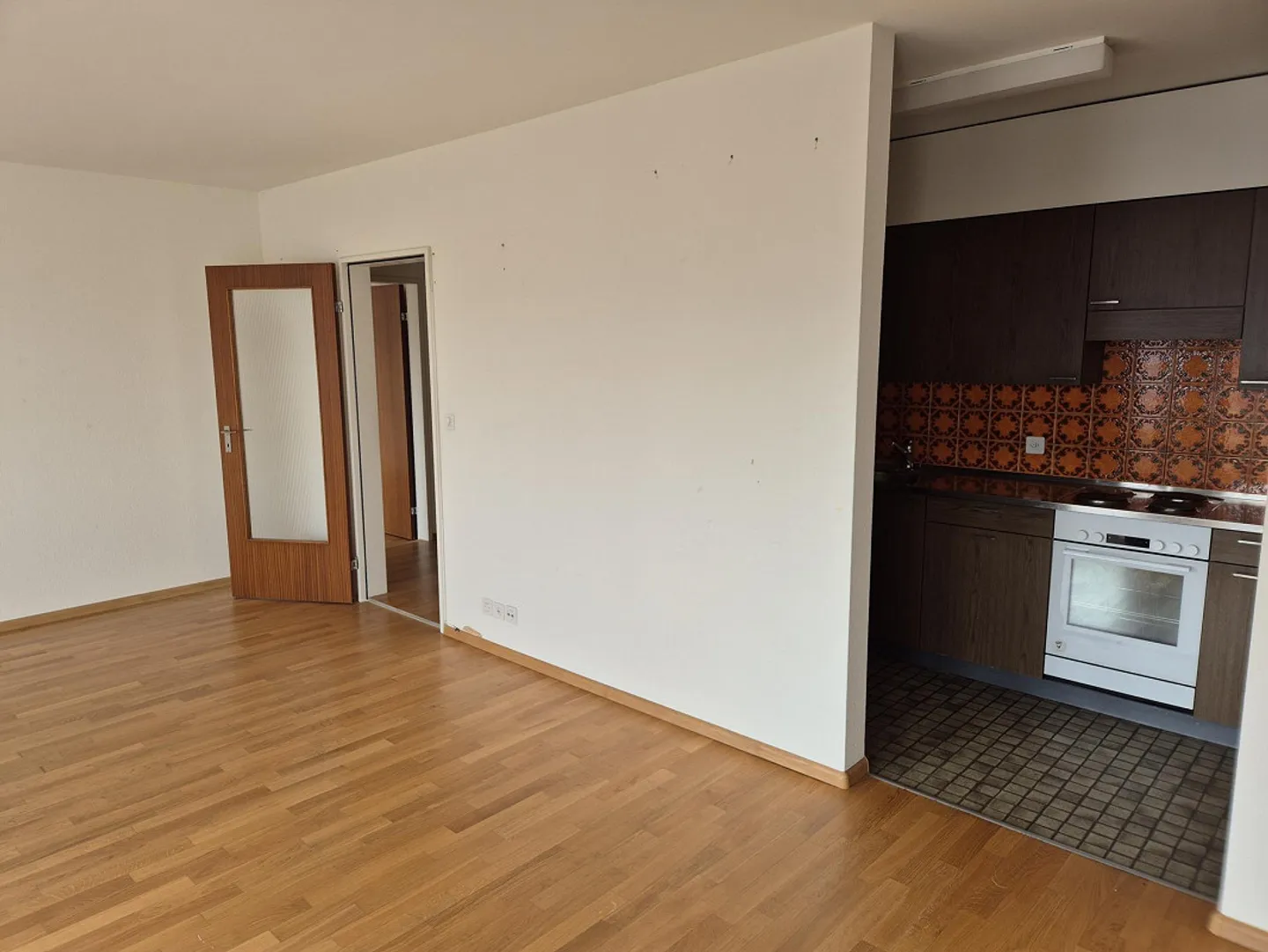 2-room apartment on the main street in Reinach-Dorf - Photo 4 of 9