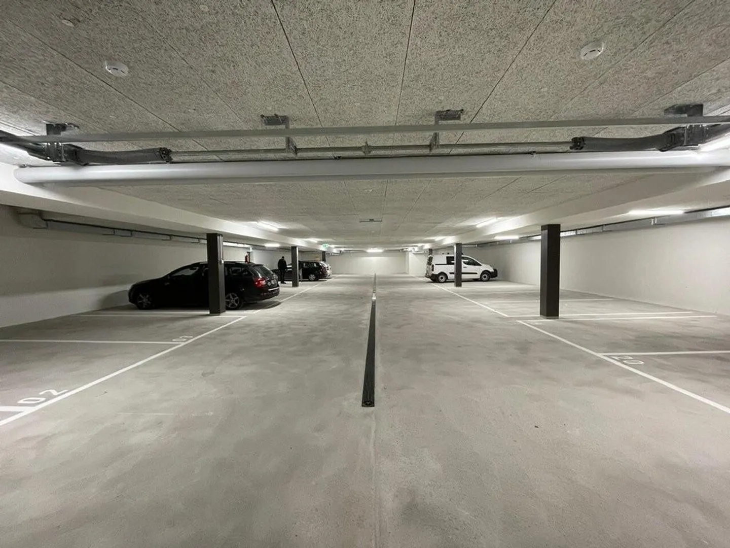 Motorcycle parking space for rent in district 6! - Photo 2 of 2