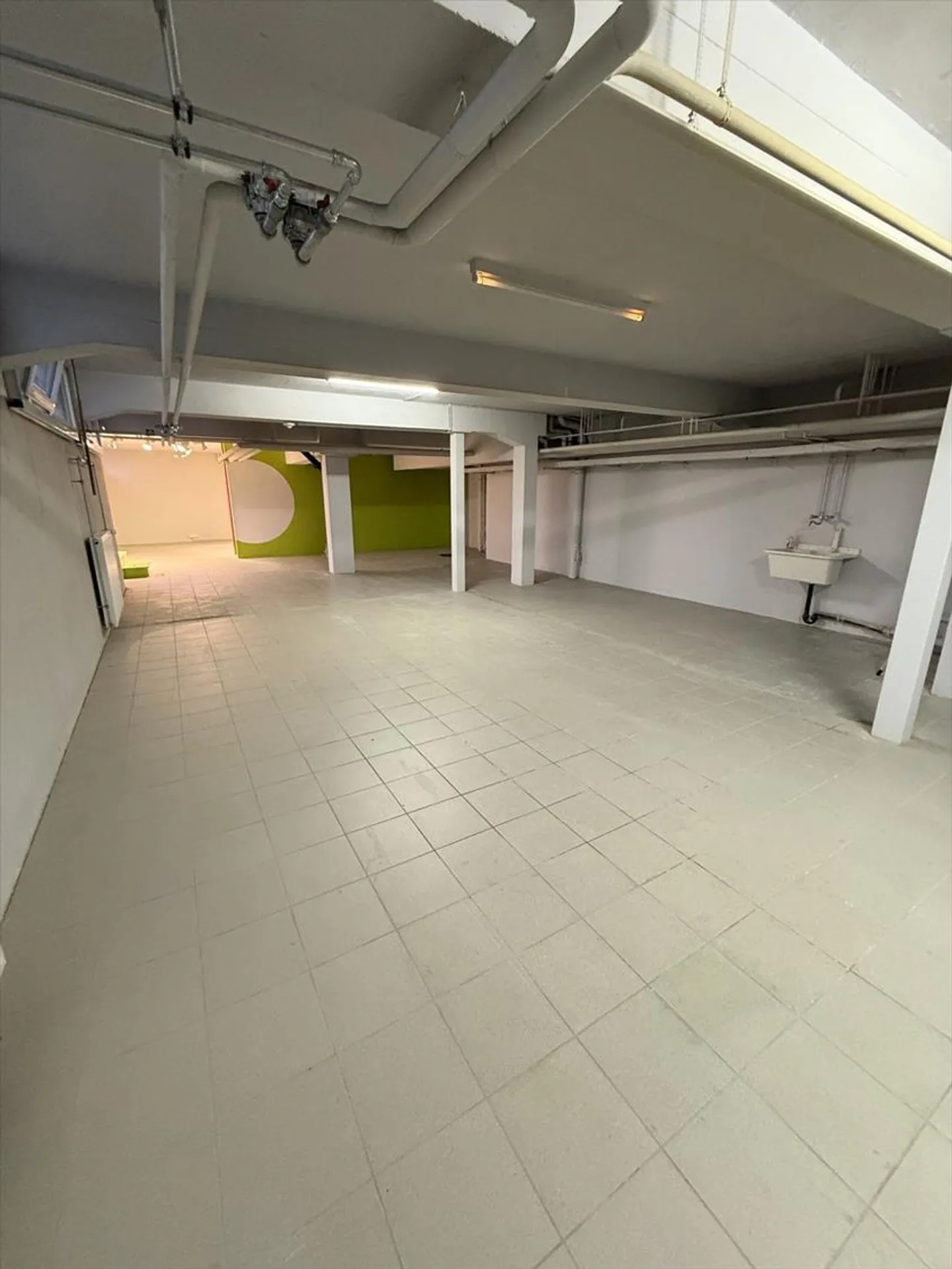 Deposito di 185 m² in affitto - Foto 1 di 6