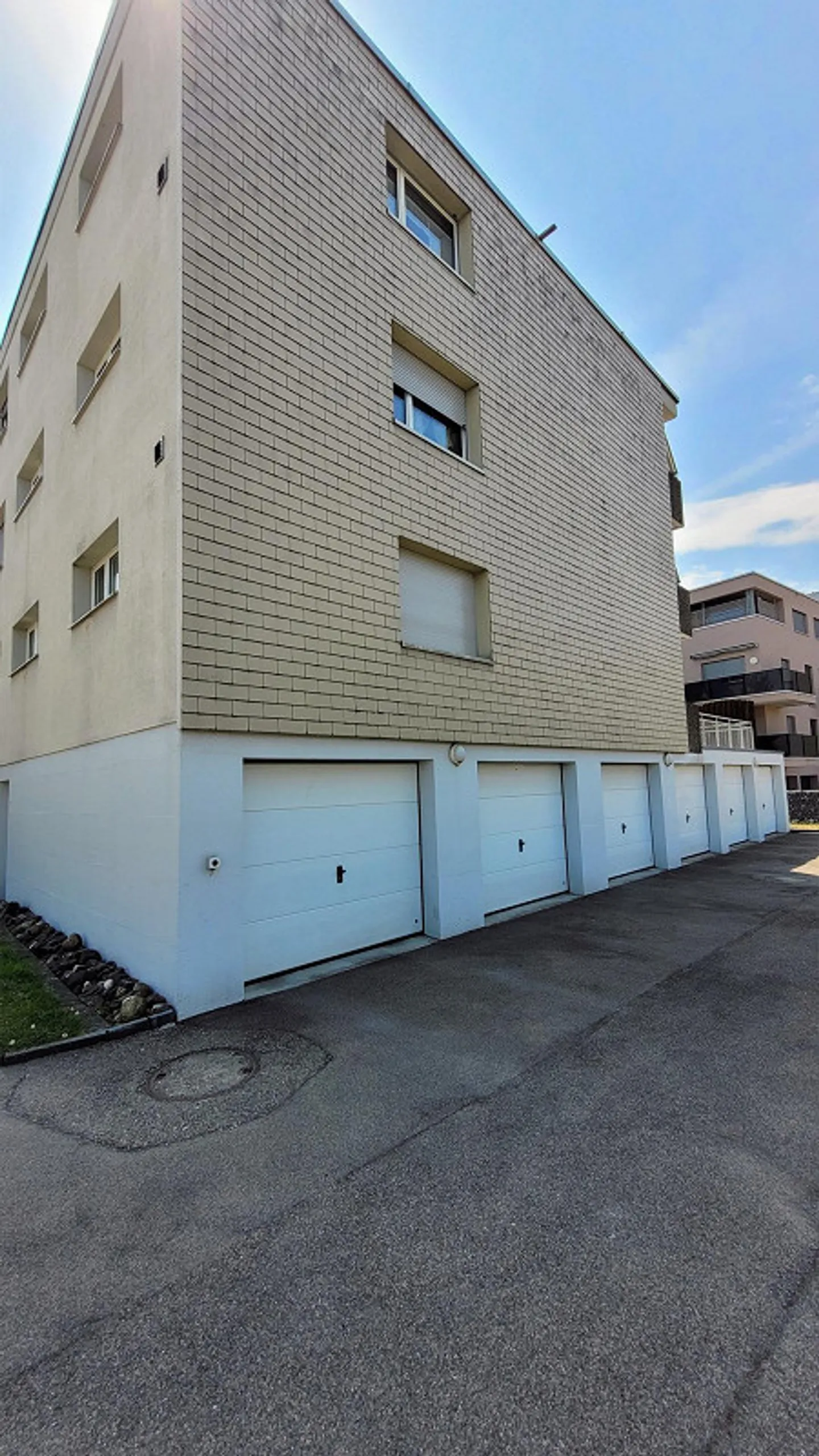 Oasi abitativa - attualmente in totale ristrutturazione - in un tranquillo quartiere residenziale - Foto 23 di 25