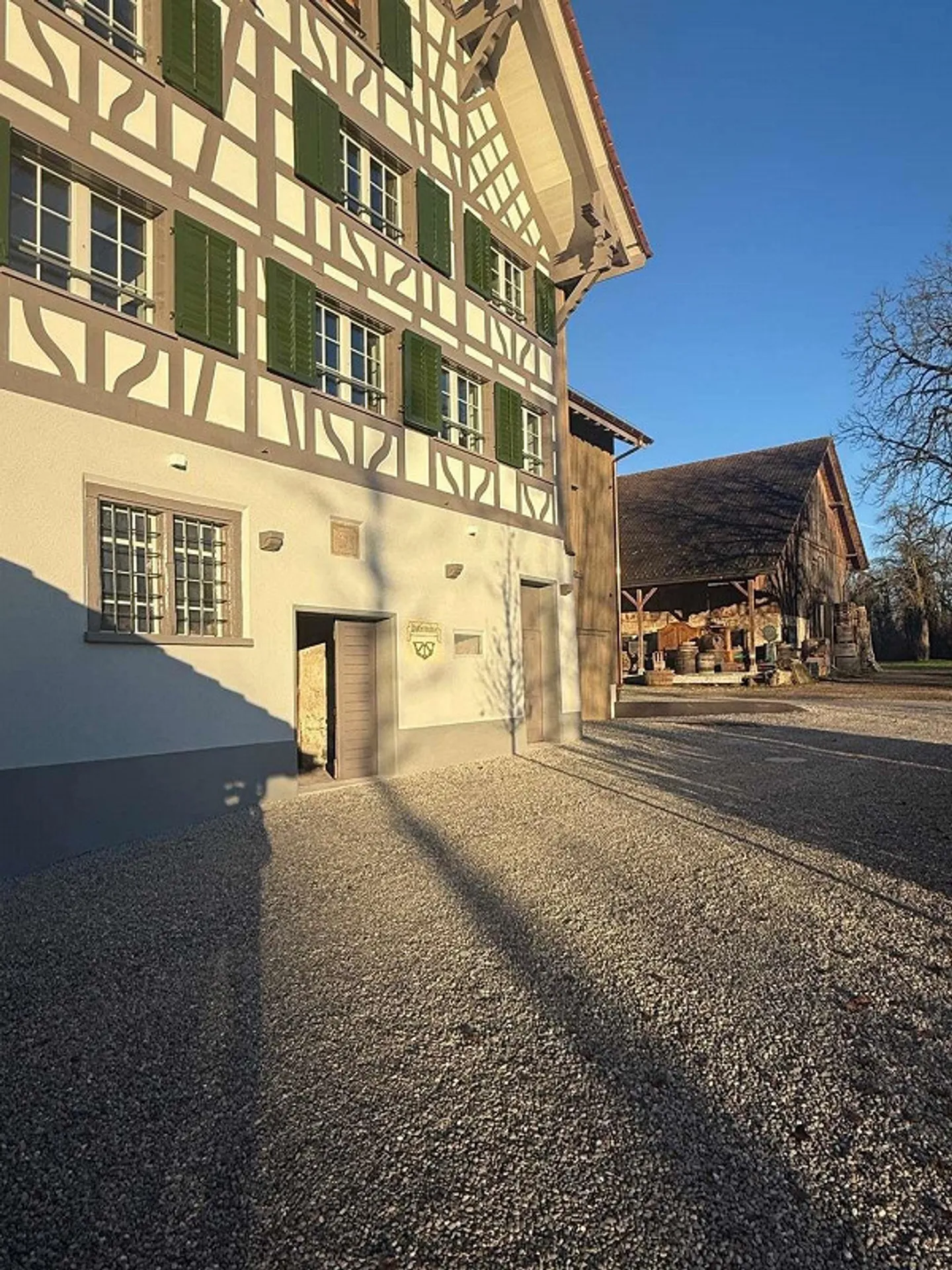 Atelier / Espace de stockage dans un bâtiment historique - Photo 7 sur 8
