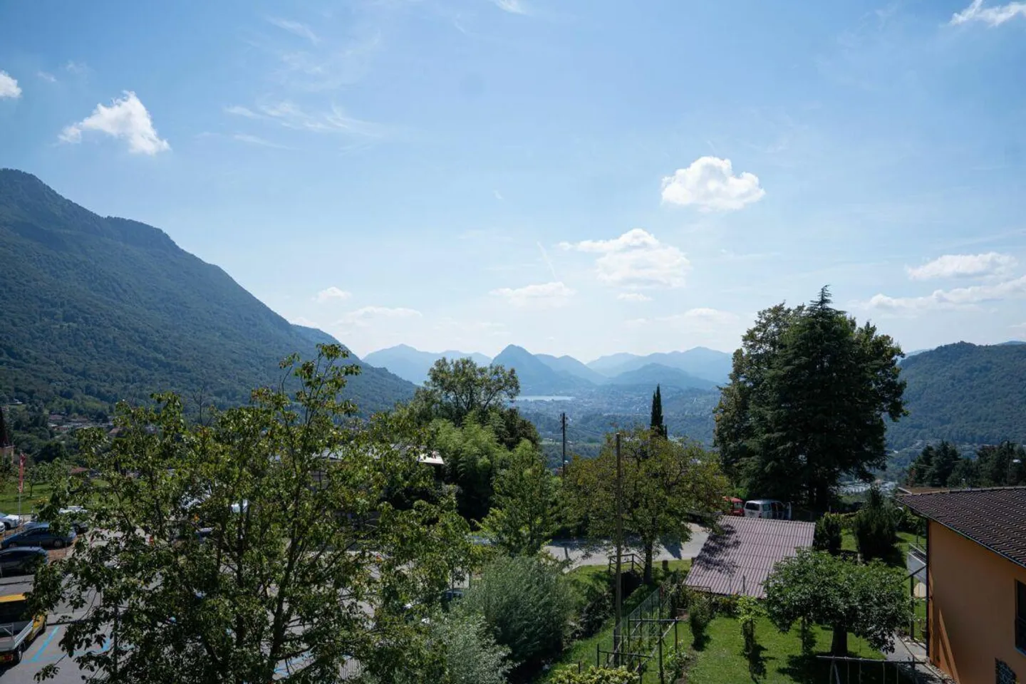 Bella casa a schiera con terrazza panoramica - Foto 2 di 6