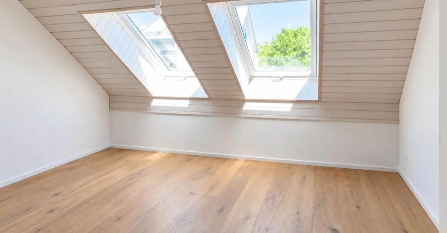 Bright 3.5 rooms with large balcony and three parking spaces - Photo 6 of 9