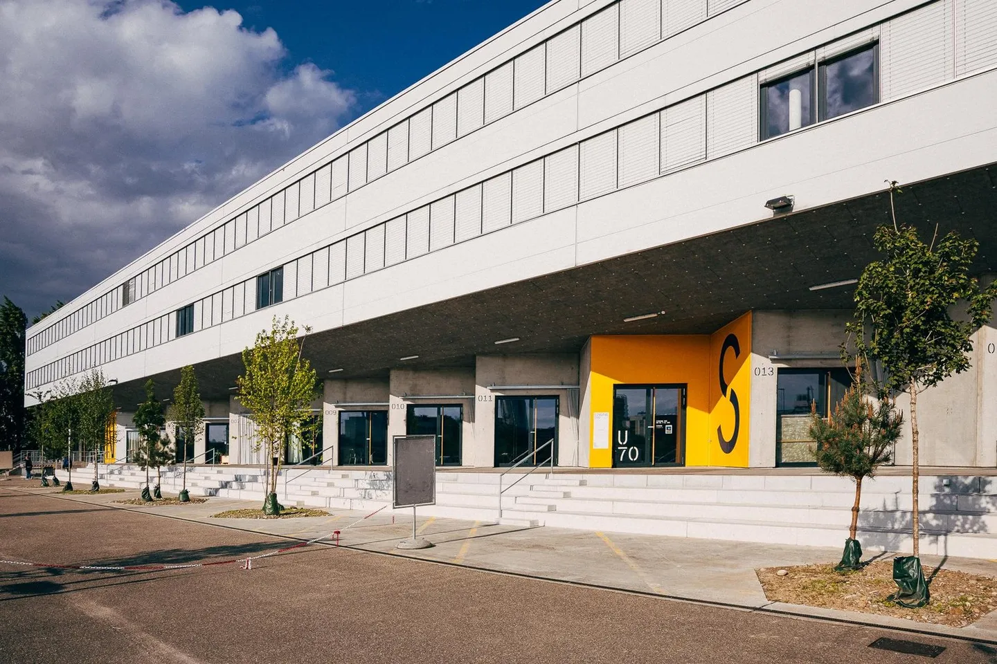 Attractive office spaces in the former 'Gondrand' building - Photo 1 of 10