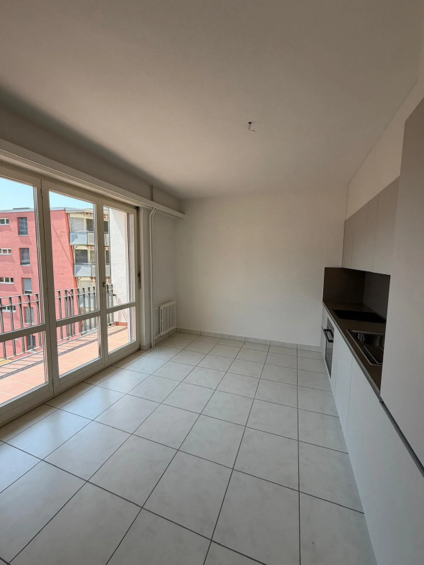 Apartment with Balcony and Mountain View - Photo 2 of 13