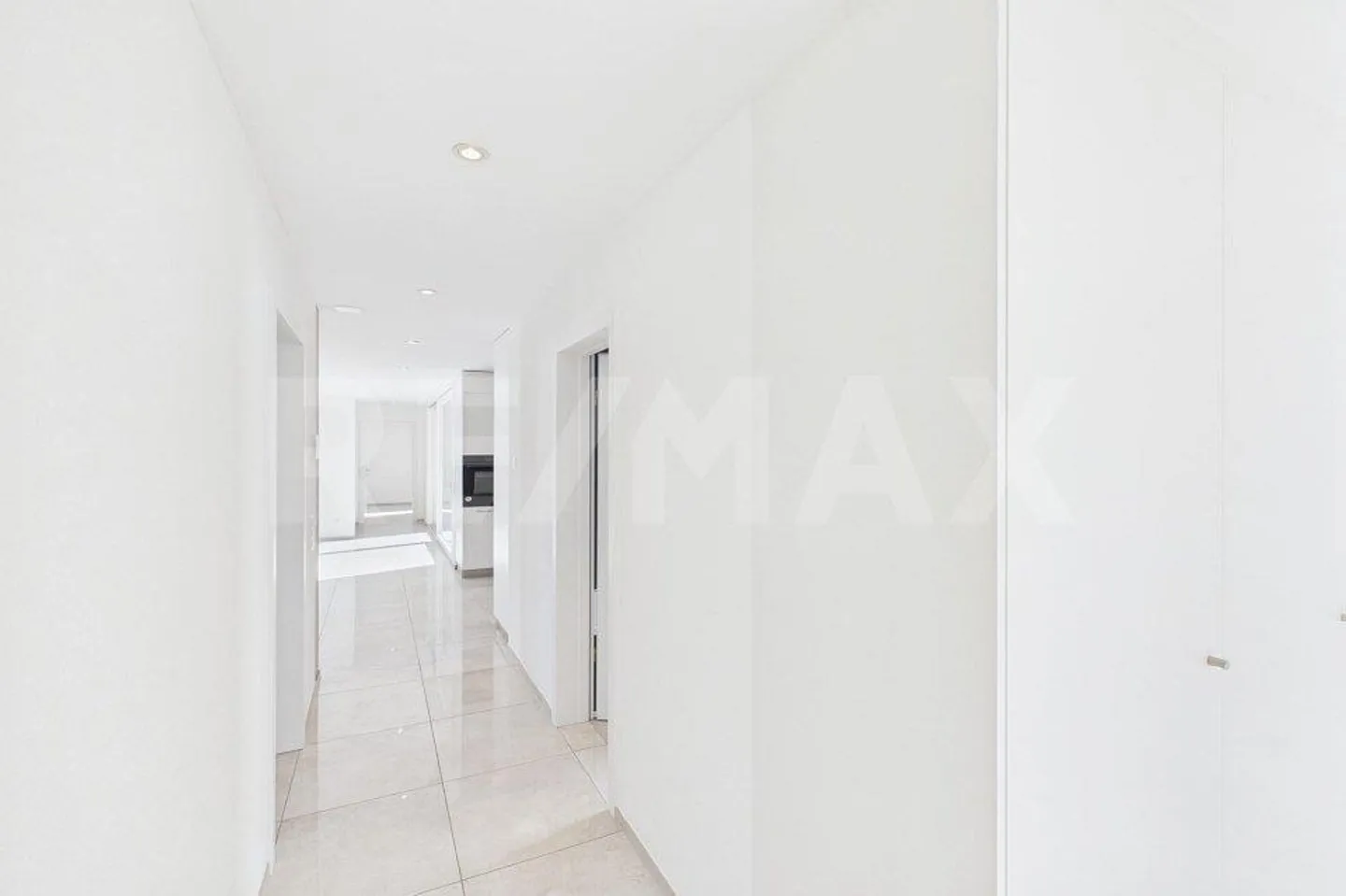 Moderno appartamento di 4½ stanze all'ultimo piano - Foto 6 di 13