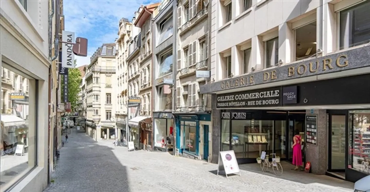 «Bureau» - Foto 14 von 14