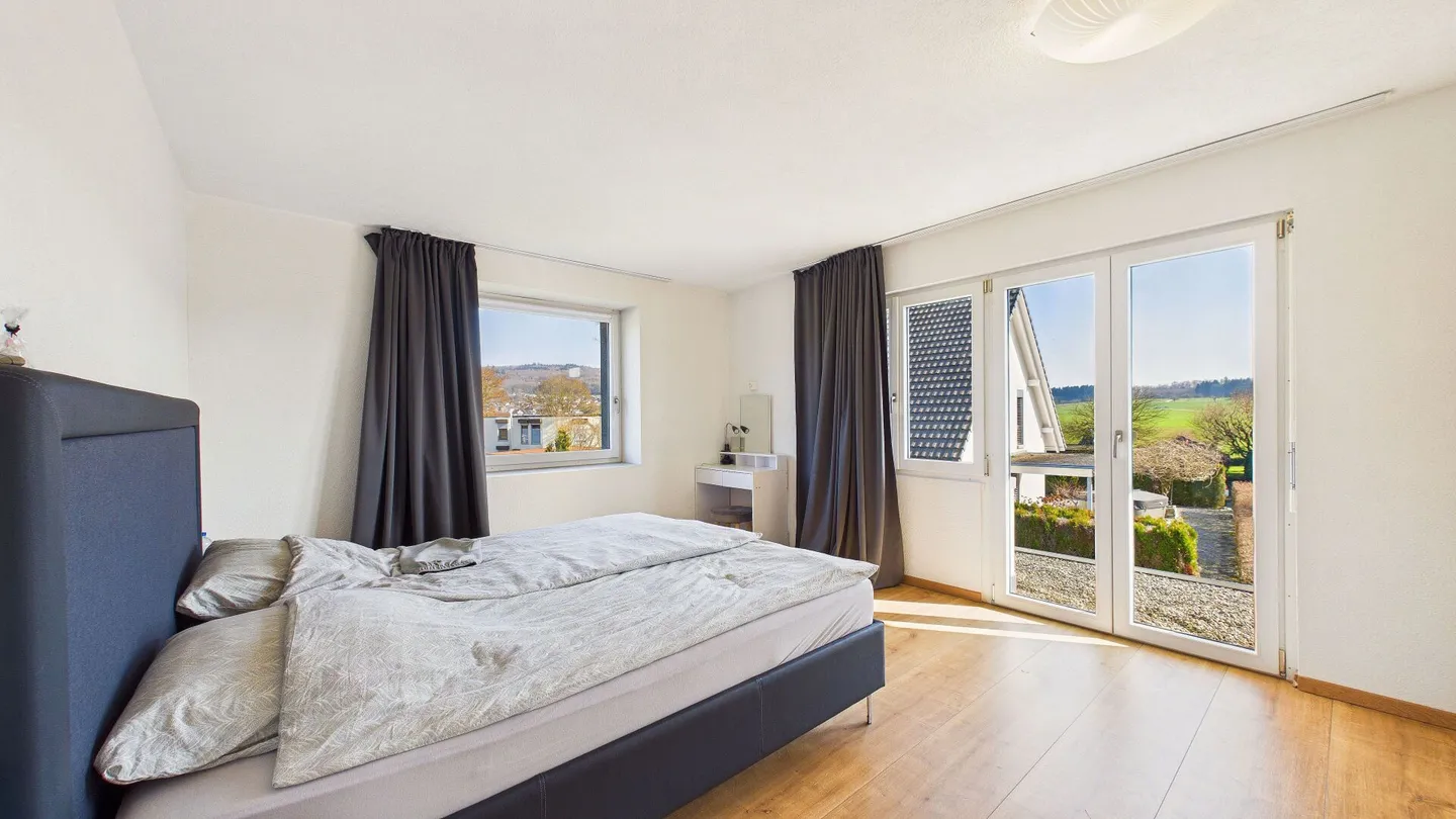 Stilvolles 5.5-Zimmer- Einfamilienhaus mit Garten und laufenden Erneuerungen - Foto 12 von 17