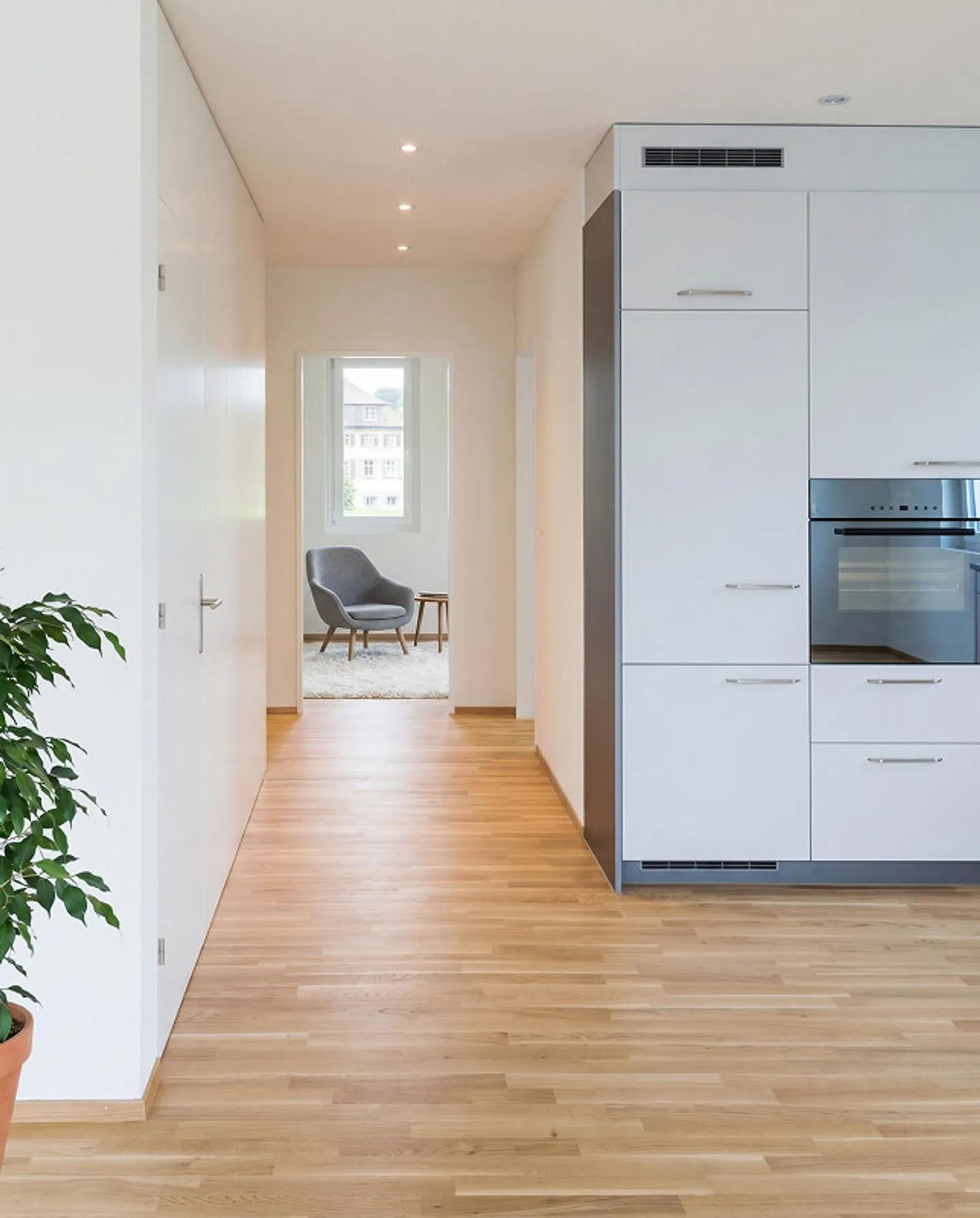 Moderne Wohnoase mit grosser Terrasse und viel Licht - Photo 3 sur 6