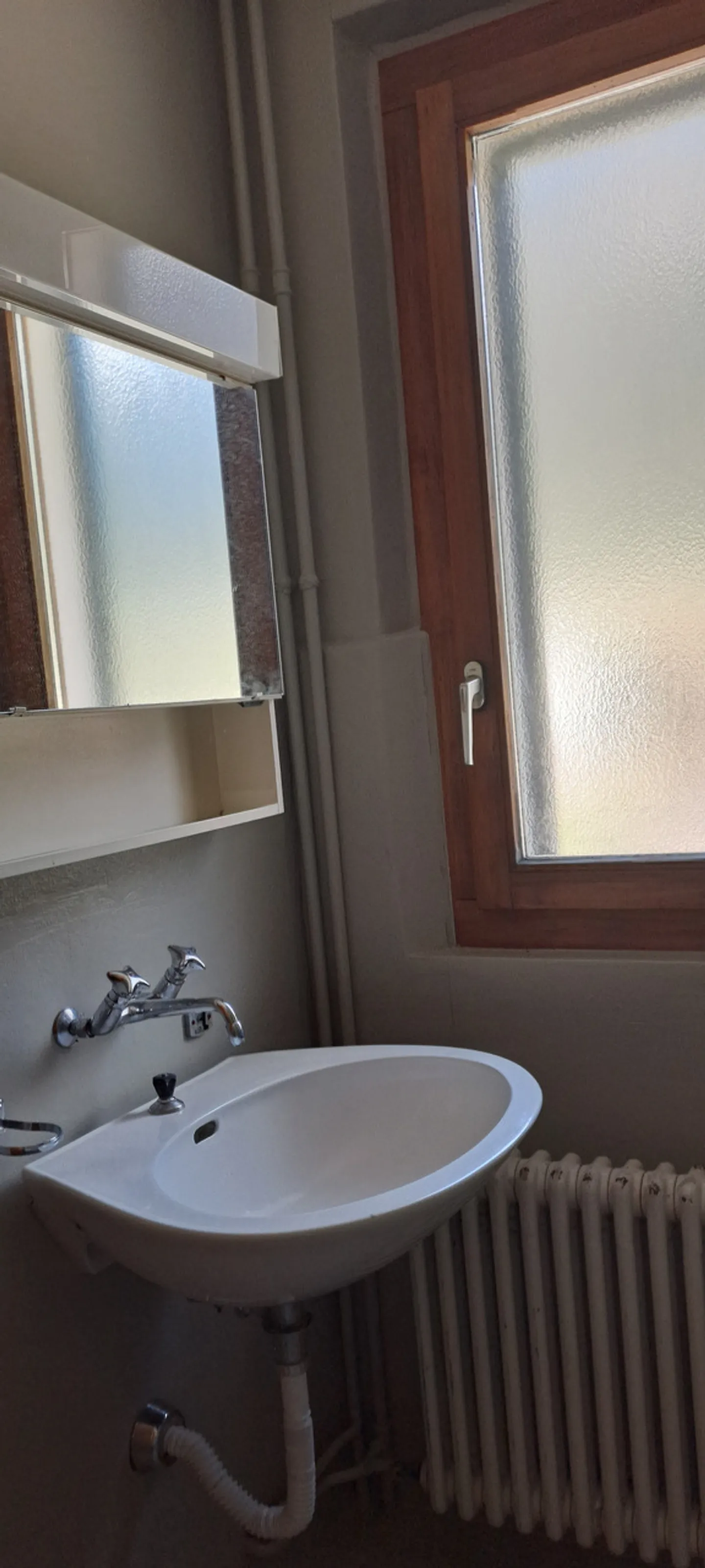 Charming Studio in Charrat - Photo 7 of 8