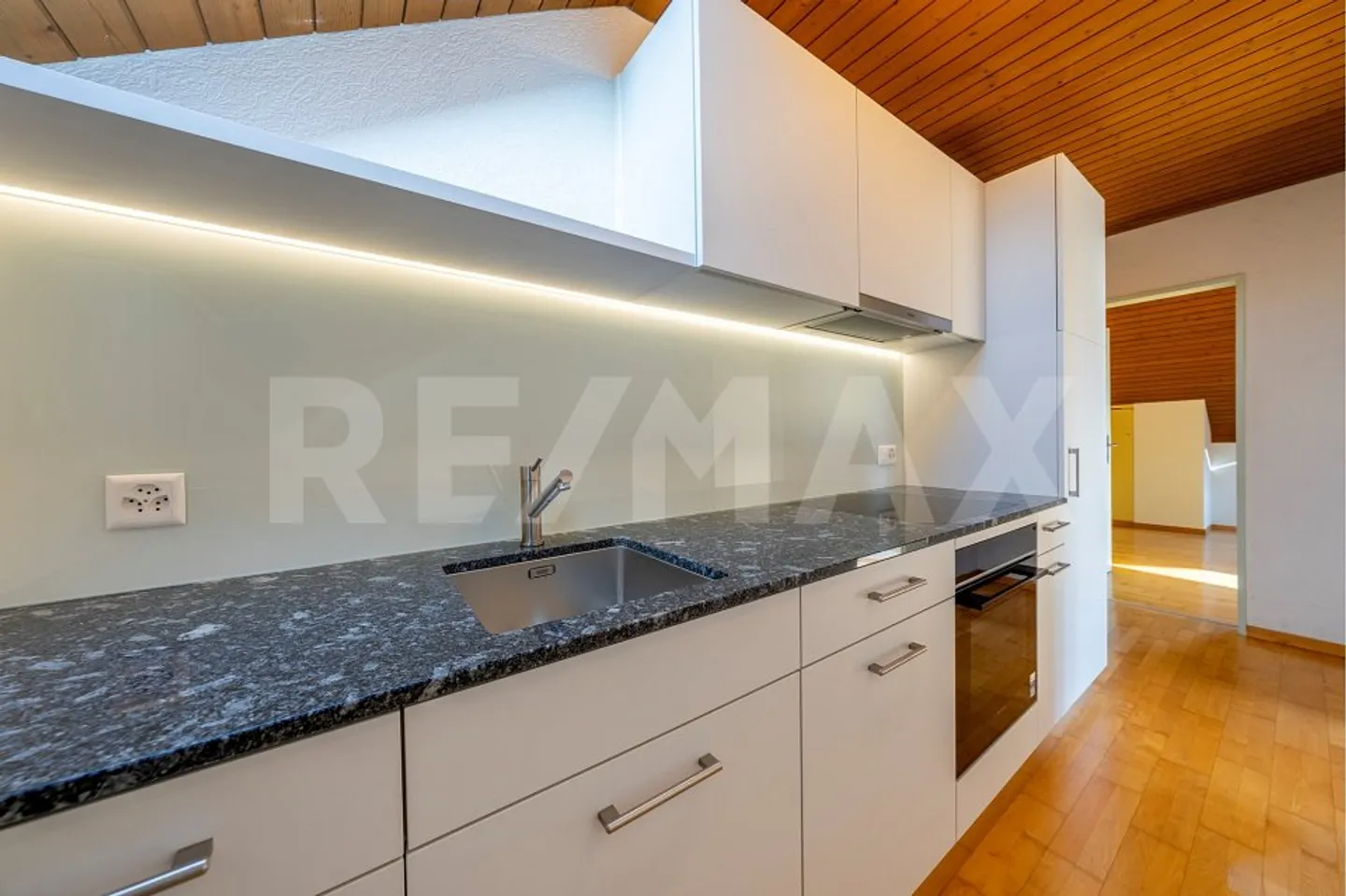 Appartement 3 pièces confortable et calme dans une maison individuelle - Photo 8 sur 13